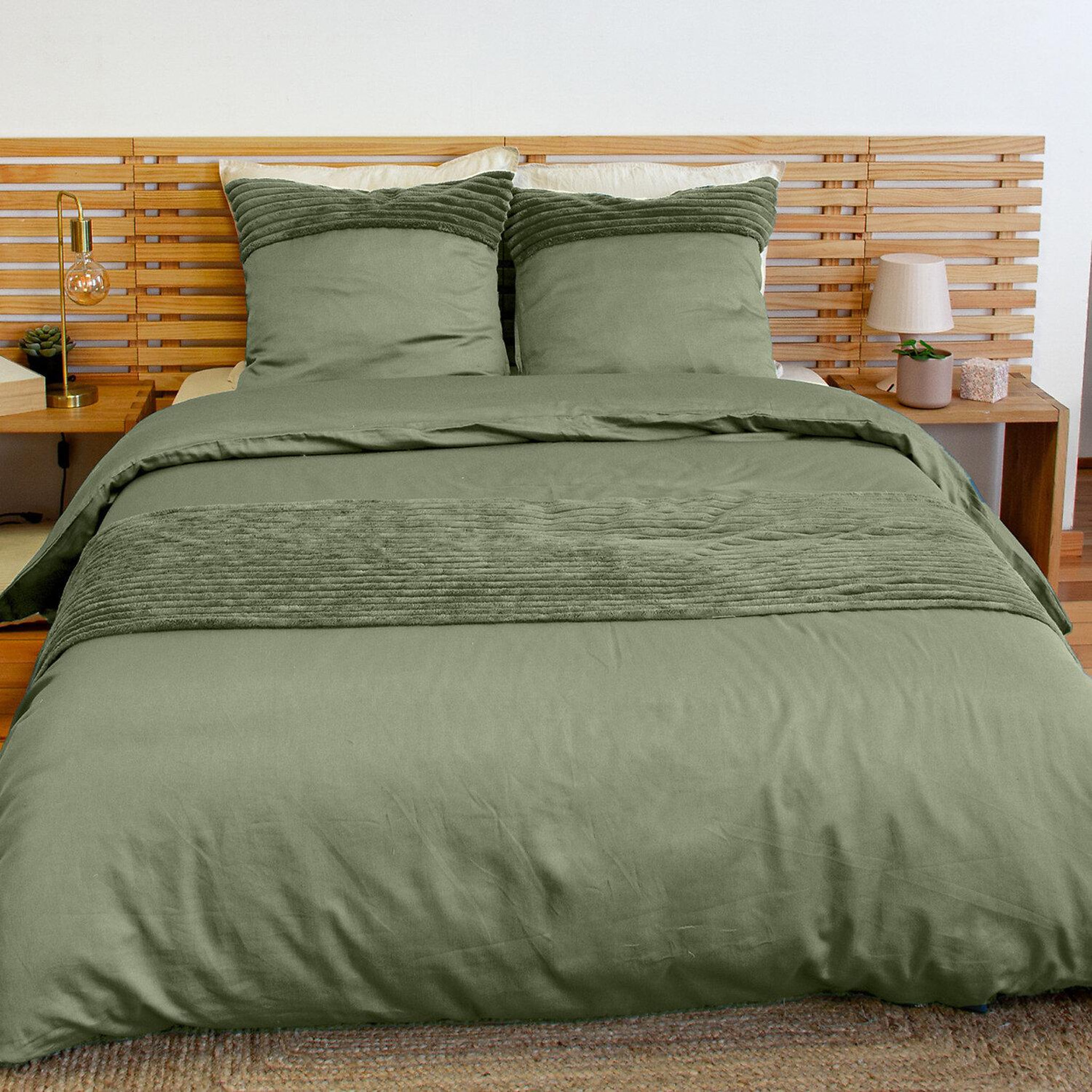 Voir la diapositive 1 : Home collection Parure housse de couette microfibre et velour