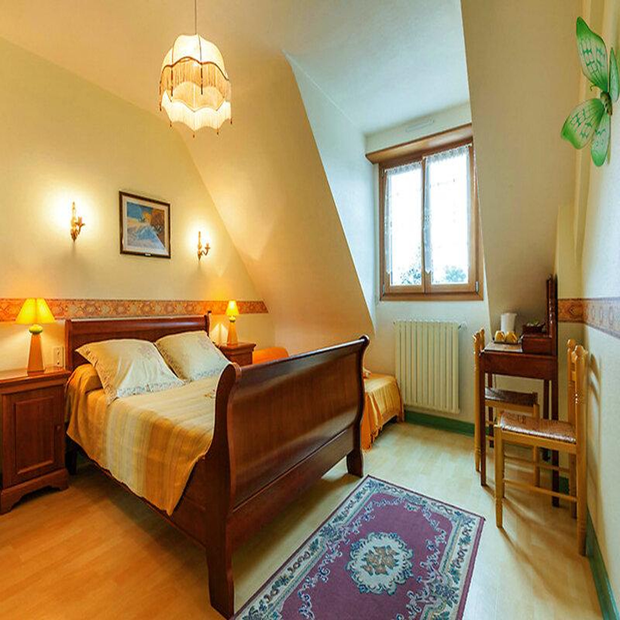 Voir la diapositive 2 : Smartbox 3 jours en chambre d'hôtes avec dîner en famille près de saint-malo - coffret cadeau séjour