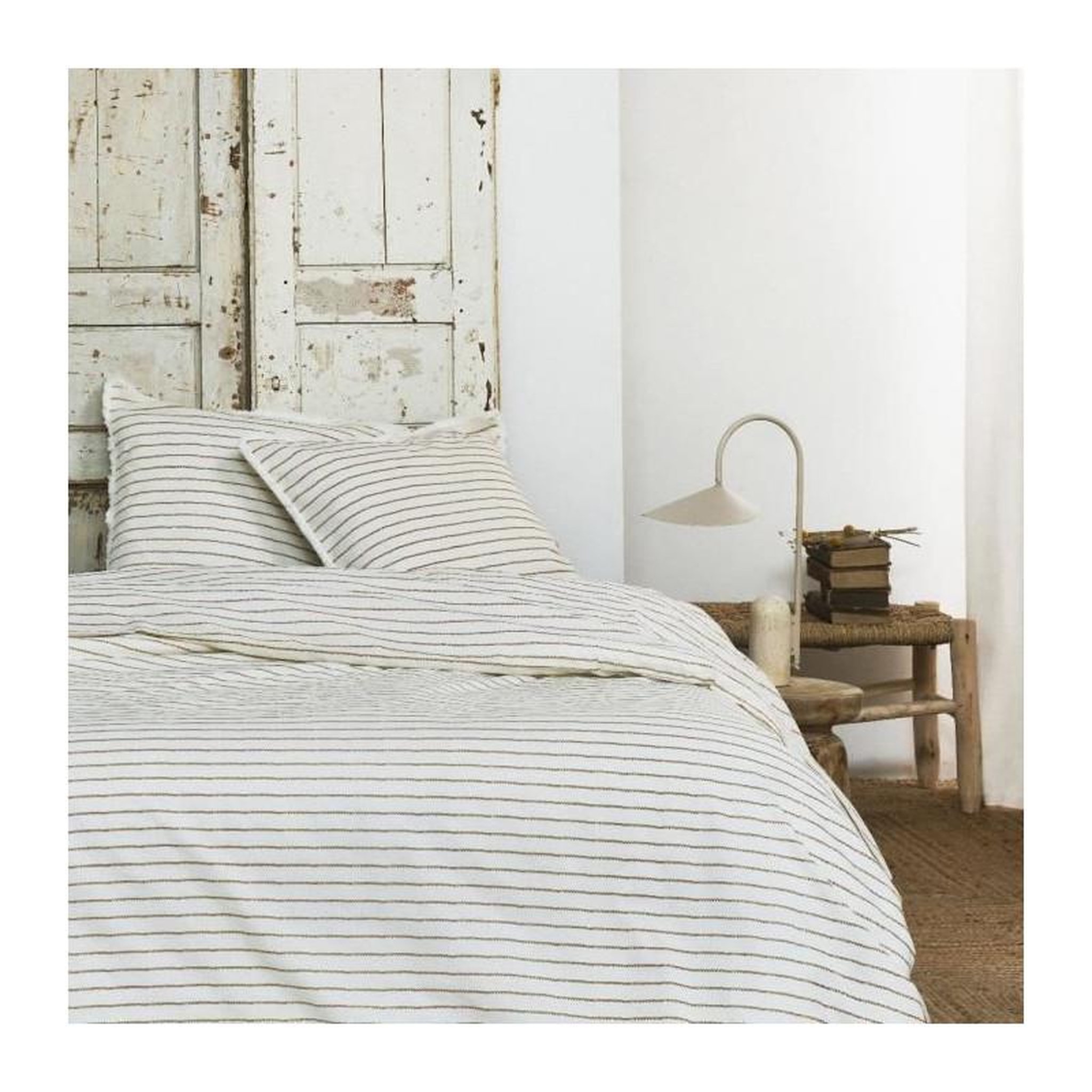 Voir la diapositive 1 : Today PARURE DE LIT TODAY - HOUSSE DE COUETTE 220X240 + 2 TAIES D OREILLER 63X63 - 100% COTON 57 fils - Jaba Indies