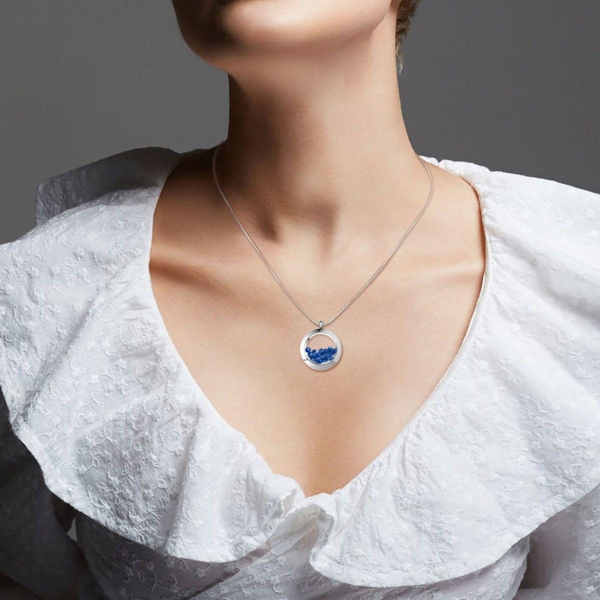 Voir la diapositive 2 : SC CRYSTAL Collier rond par SC Crystal®