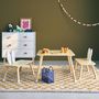 Voir la diapositive 2 : SWEEEK Table enfant + 2 chaises. pieds en pin. couleur blanc et bois