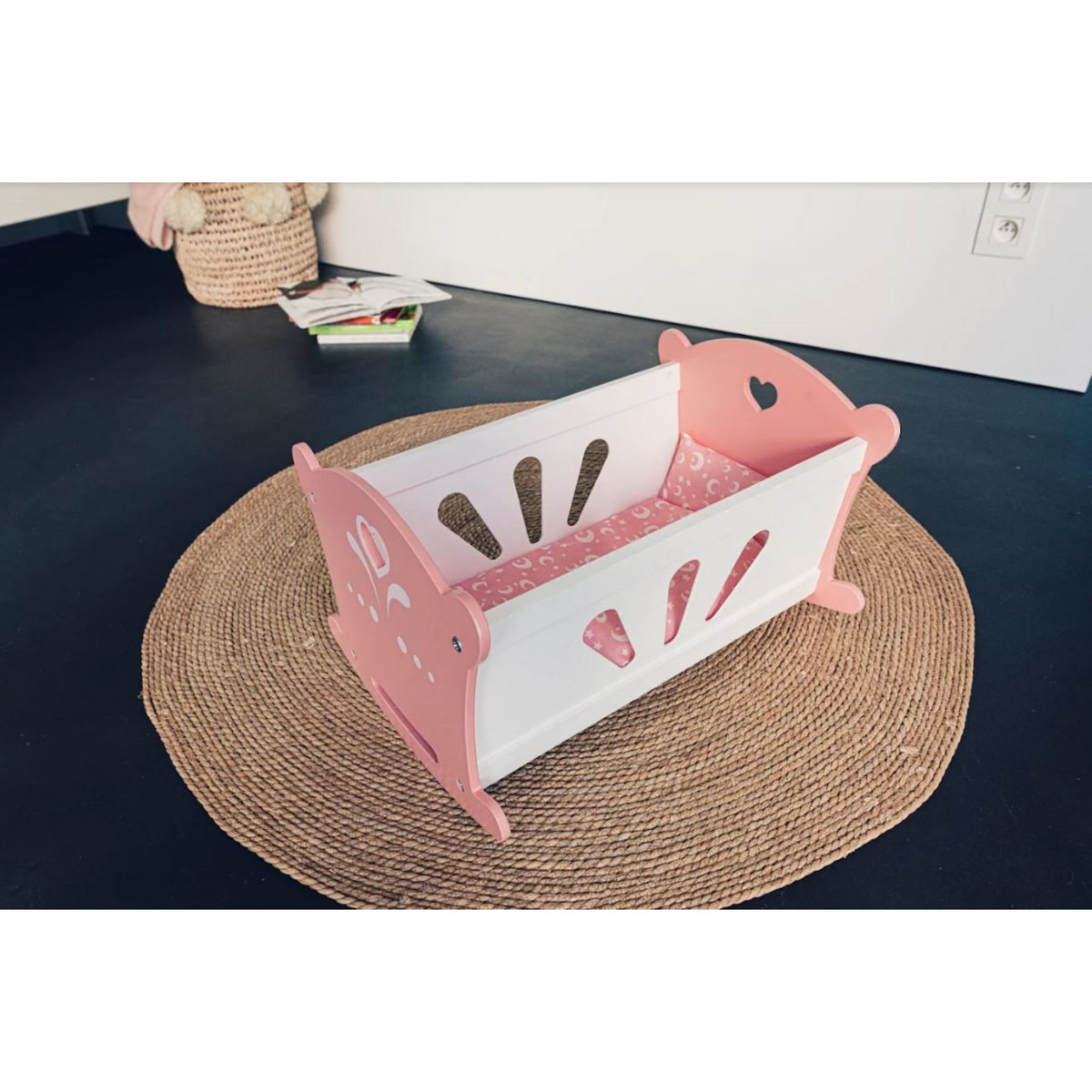 One Two Fun Lit à bascule en bois pour poupées