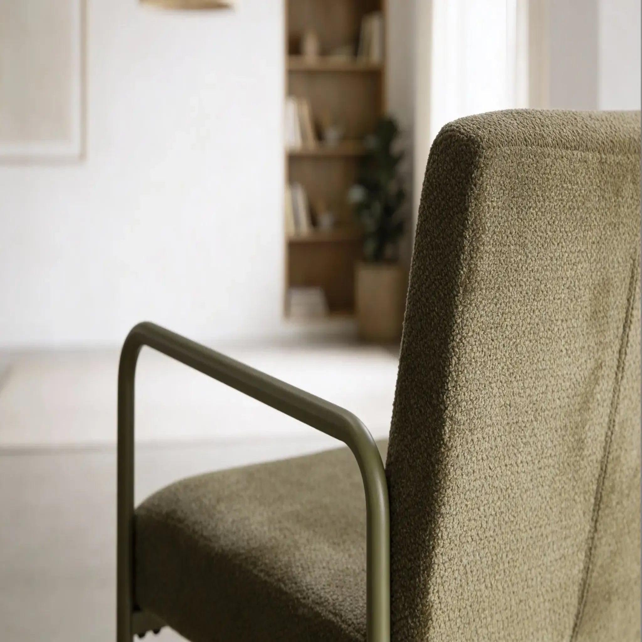 Voir la diapositive 4 : CASANOVA PARIS Orio - chaise pieds en métal