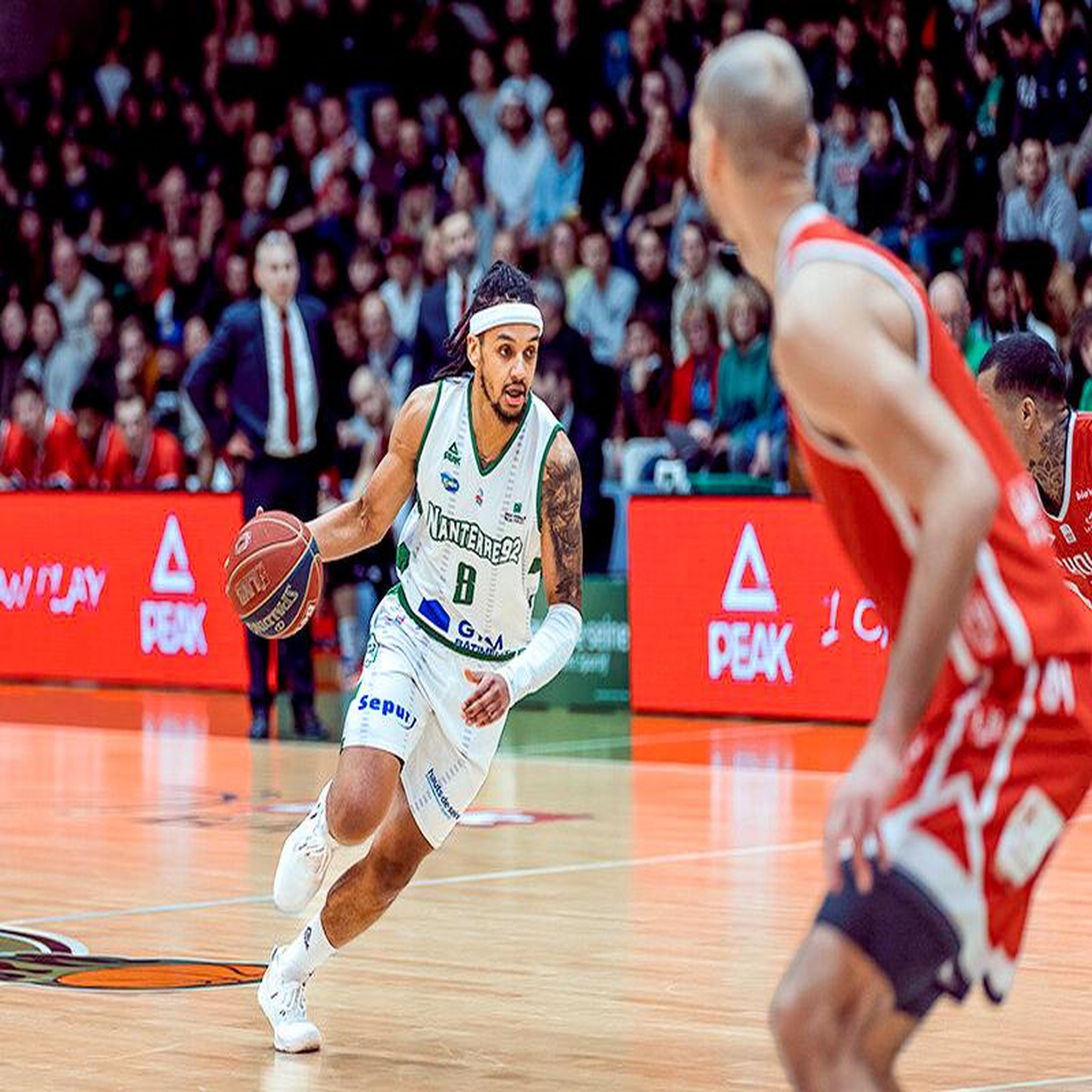 Voir la diapositive 3 : Smartbox Match de basketball du Nanterre 92 au choix pour 2 - Coffret Cadeau Sport & Aventure