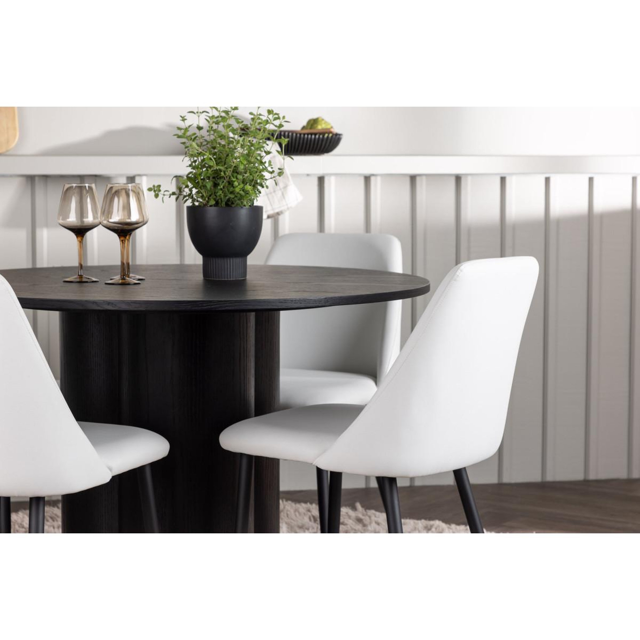 Voir la diapositive 4 : Paris Prix Ensemble table à manger & 4 chaises  olivia & night  110cm noir & blanc