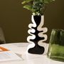 Voir la diapositive 3 : ATMOSPHERA Vase Design en Céramique  Twisted Lime  28cm Noir & Blanc
