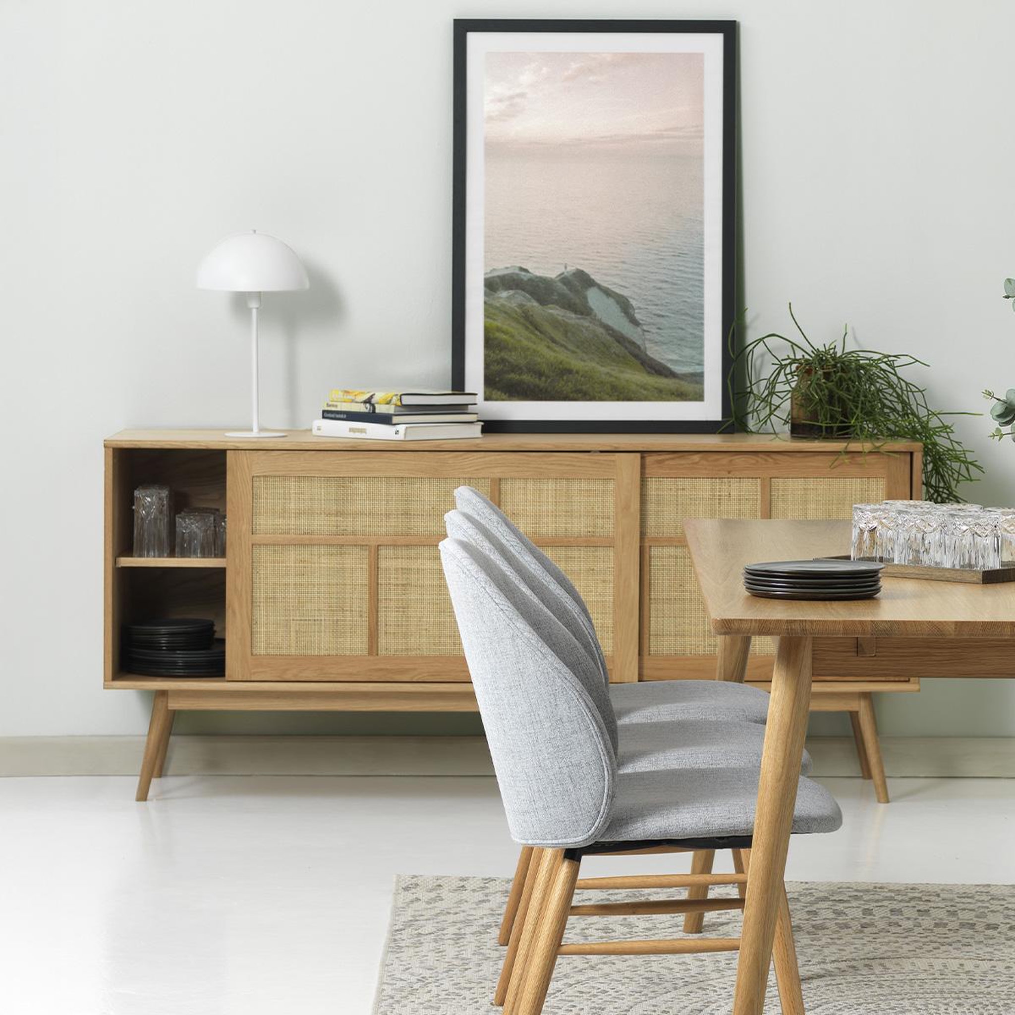 Voir la diapositive 5 : MAISON AUBERTIN Buffet 2 portes 180 cm - Bois et rotin - CAPRI - Naturel