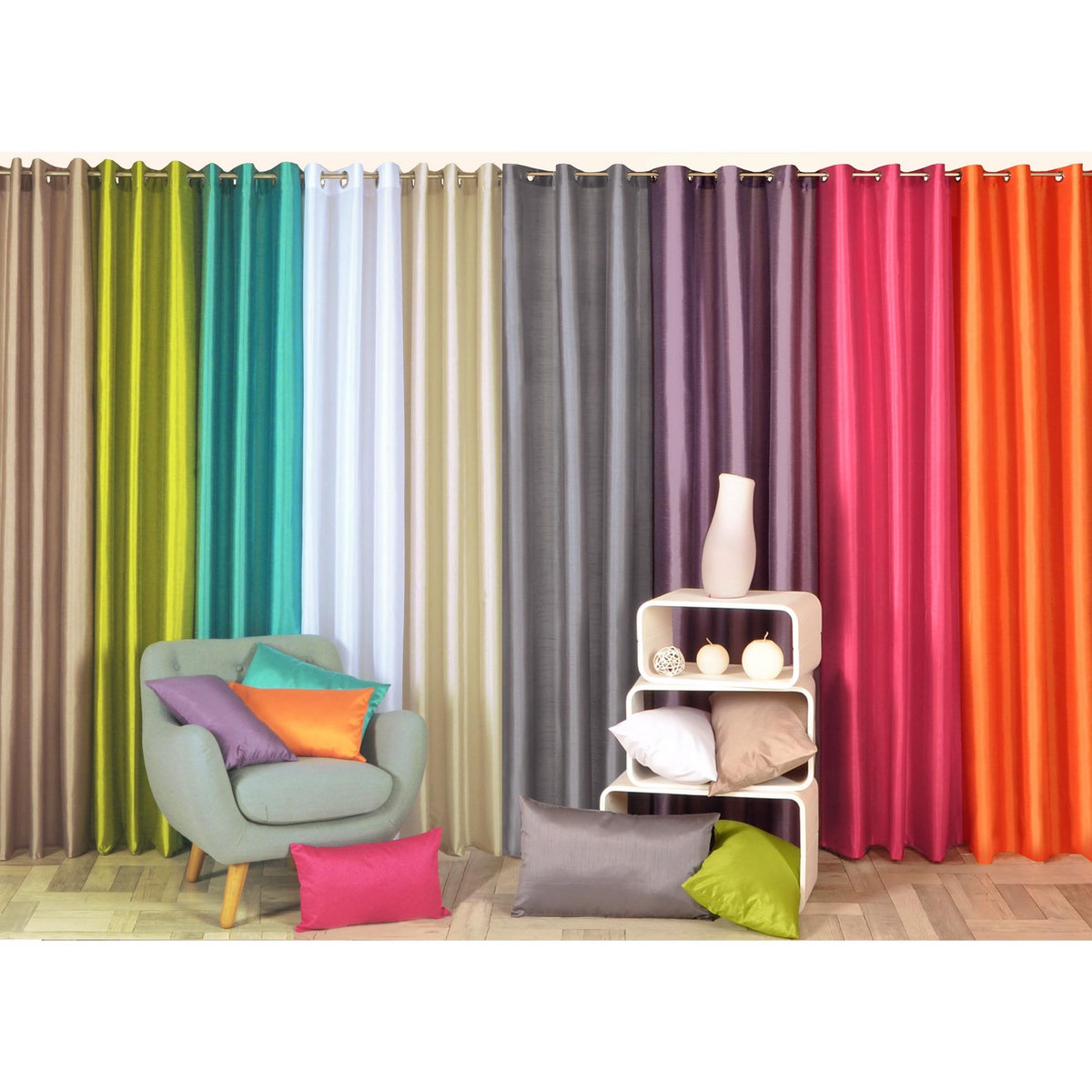 ACTUEL Rideau à oeillets en taffetas brillant 