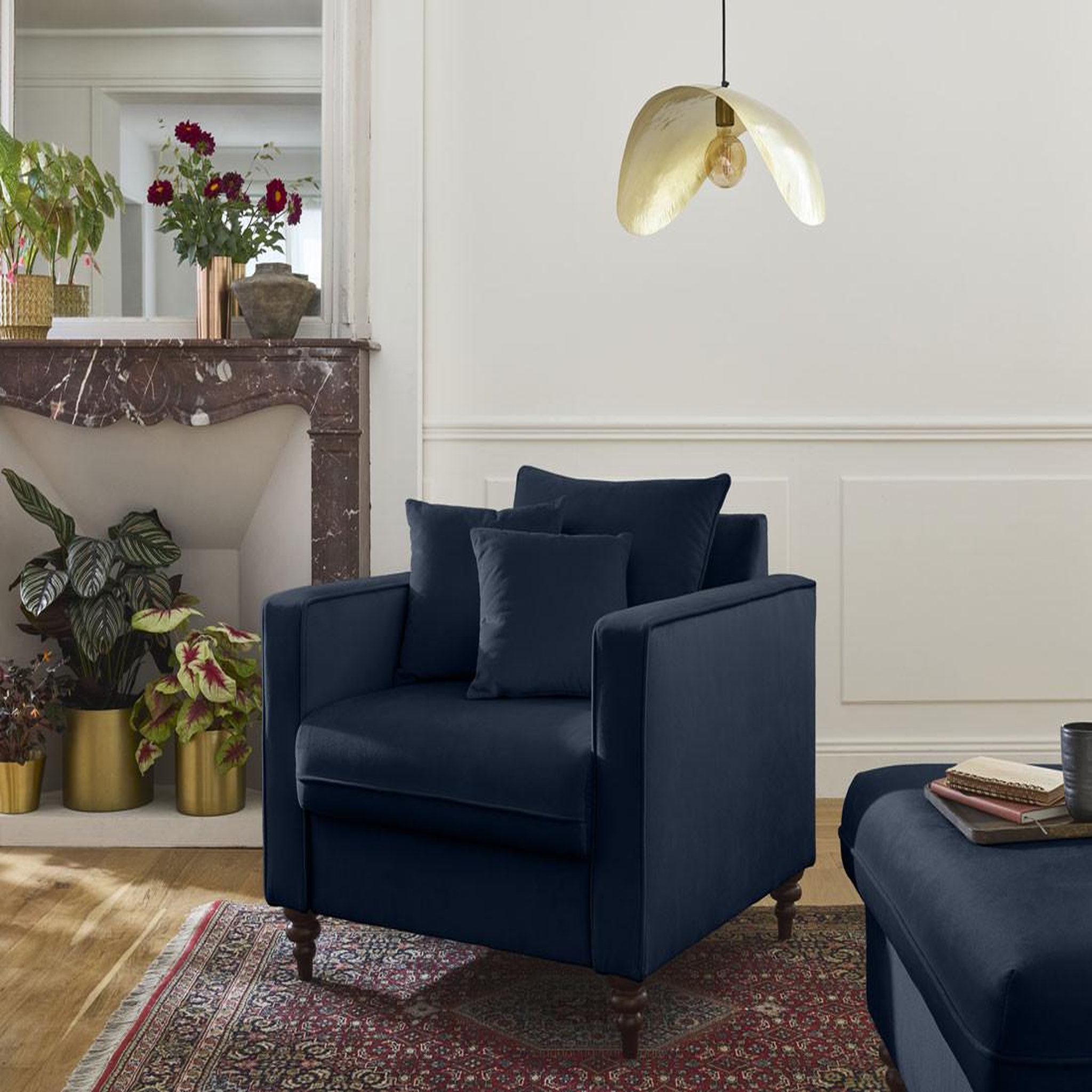 Voir la diapositive 2 : BEST MOBILIER Flamingo - fauteuil en velours