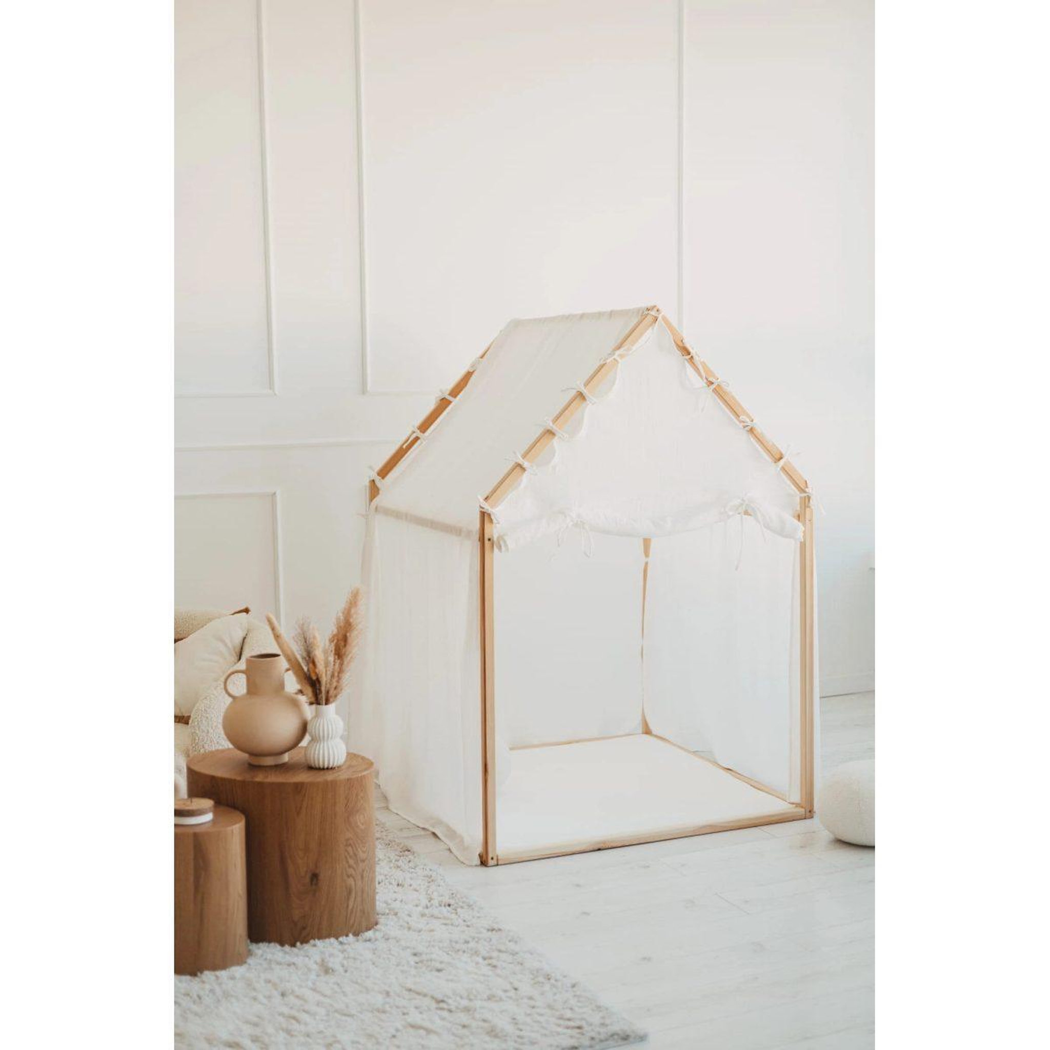 Voir la diapositive 5 : MONIO FOR KIDS Cabane de jeu en bois et mousseline 106 x 106 x 150 cm, store enroulable — Blanc