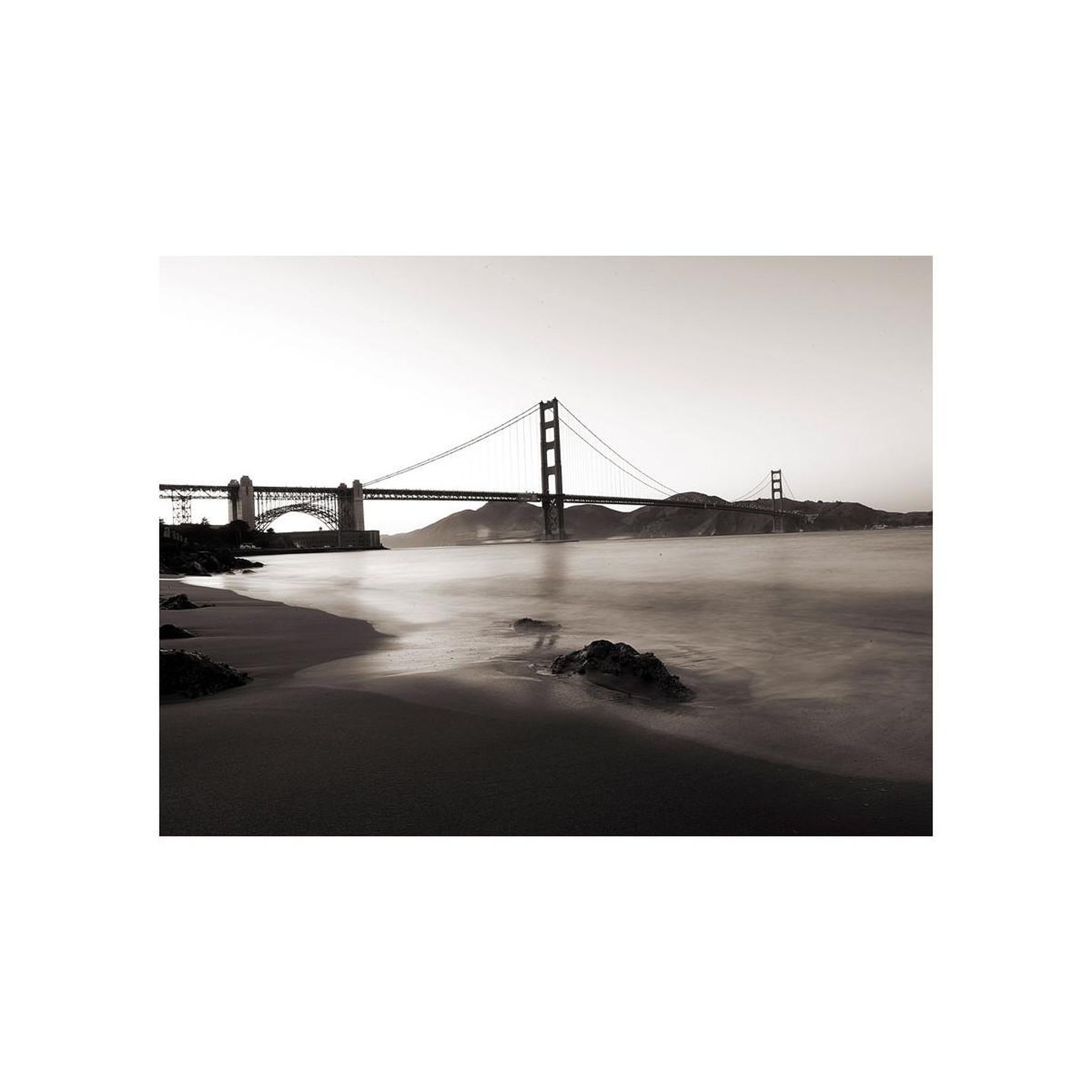 Voir la diapositive 2 : Paris Prix Papier peint  san francisco : golden gate en noir & blanc