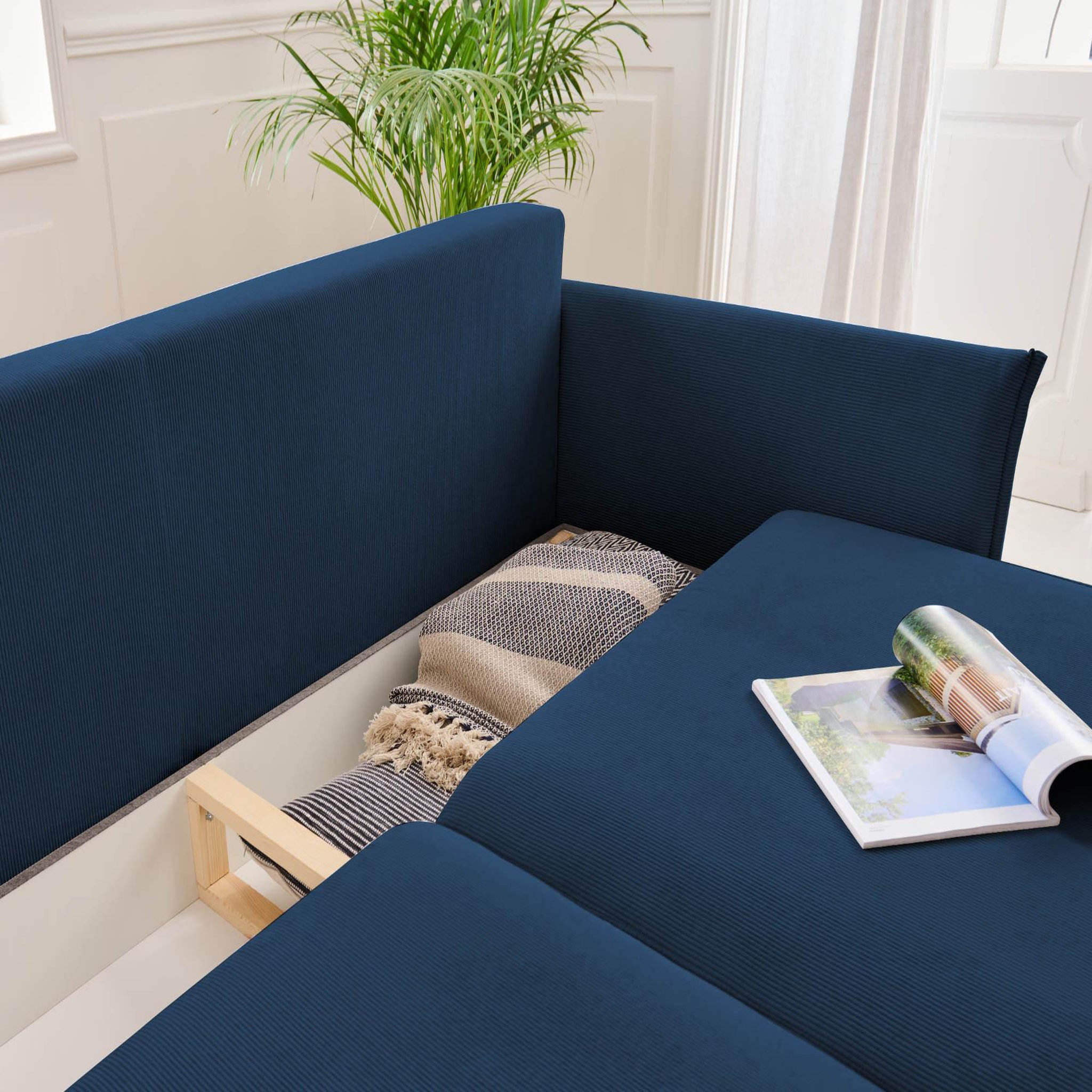 Voir la diapositive 3 : LISA DESIGN Valentina - canapé 3 places convertible - avec coffre - en velours côtelé - style contemporain
