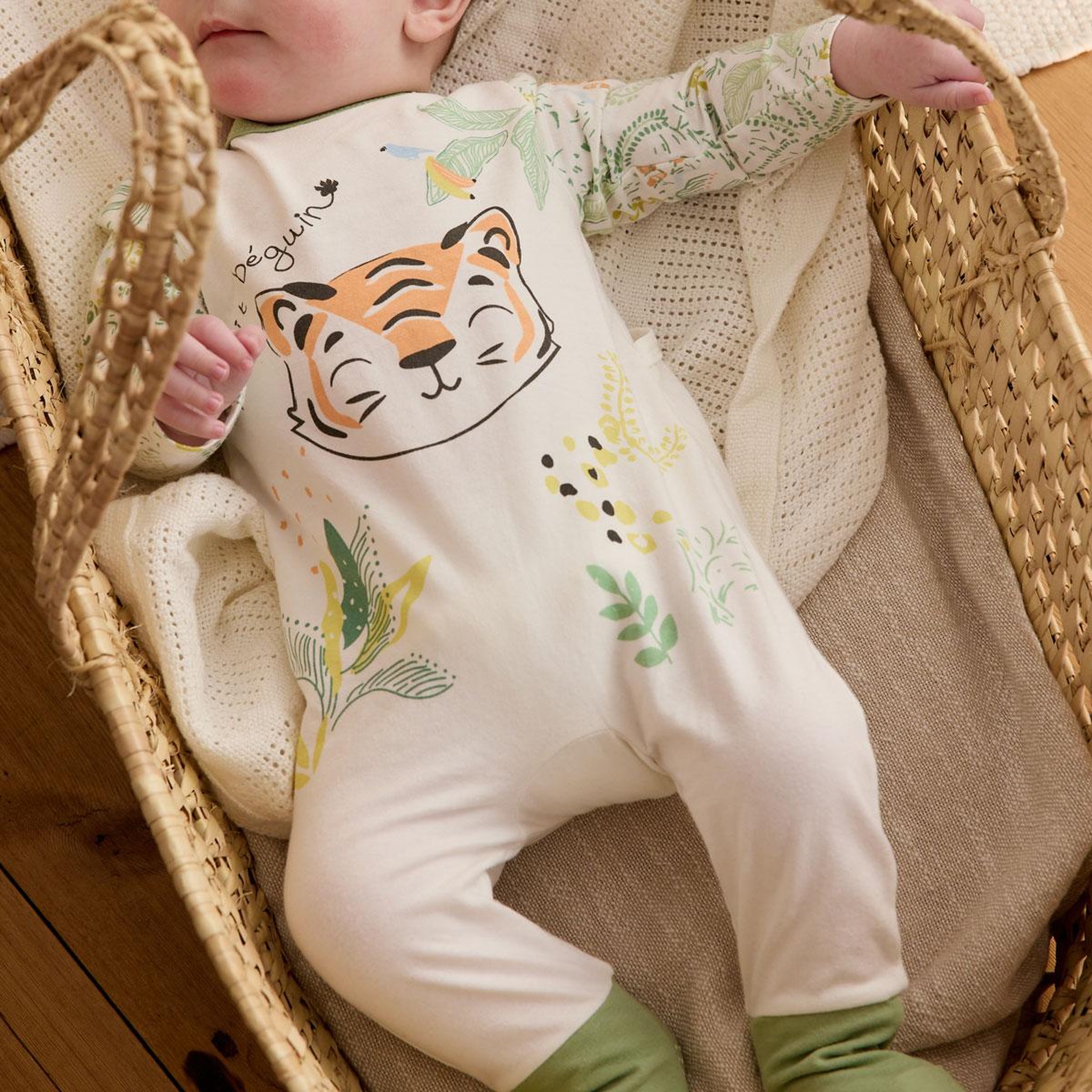 Voir la diapositive 6 : PETIT BEGUIN Pyjama bébé avec pieds retroussables kanha