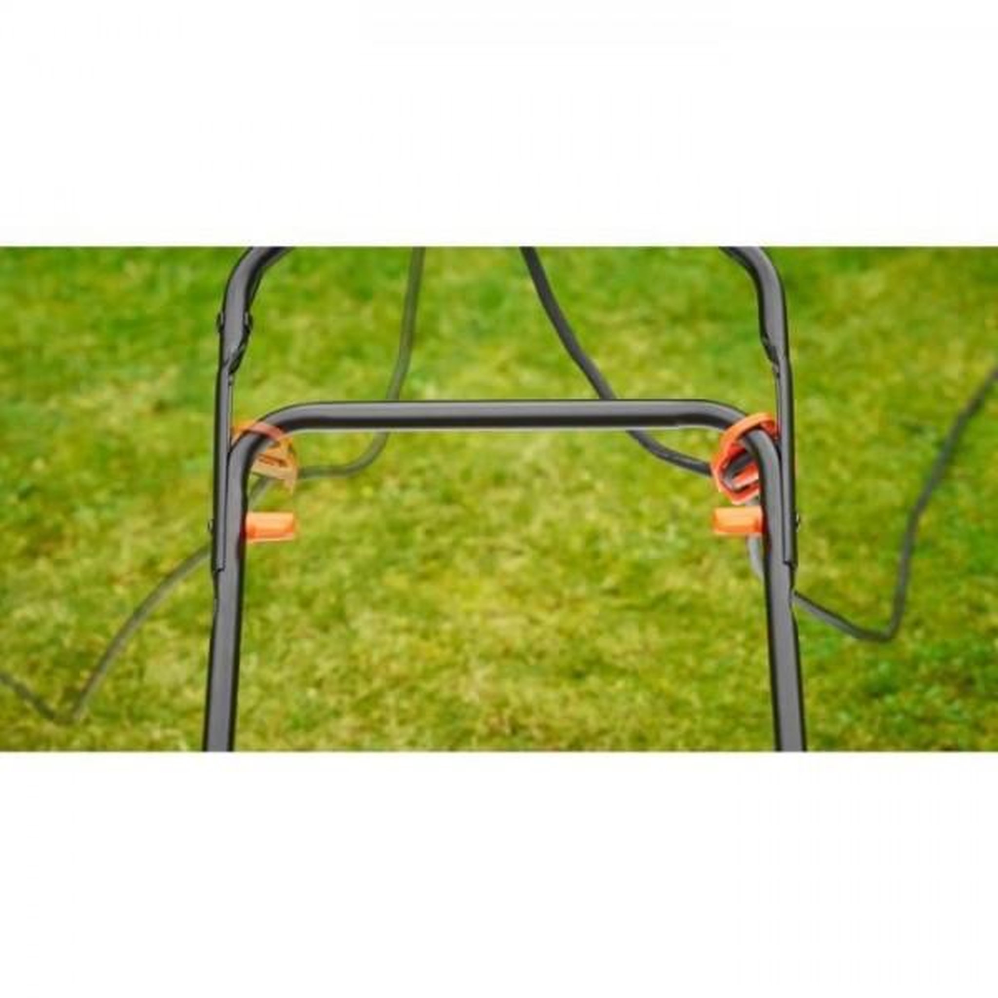 Voir la diapositive 4 : Black et Decker Tondeuse a Gazon BLACK+DECKER   a Gazon Electrique Filaire 1800W BEMW481BH-QS 6 Hauteurs Réglables 20, 30, 40, 50, 60 et 70 mm