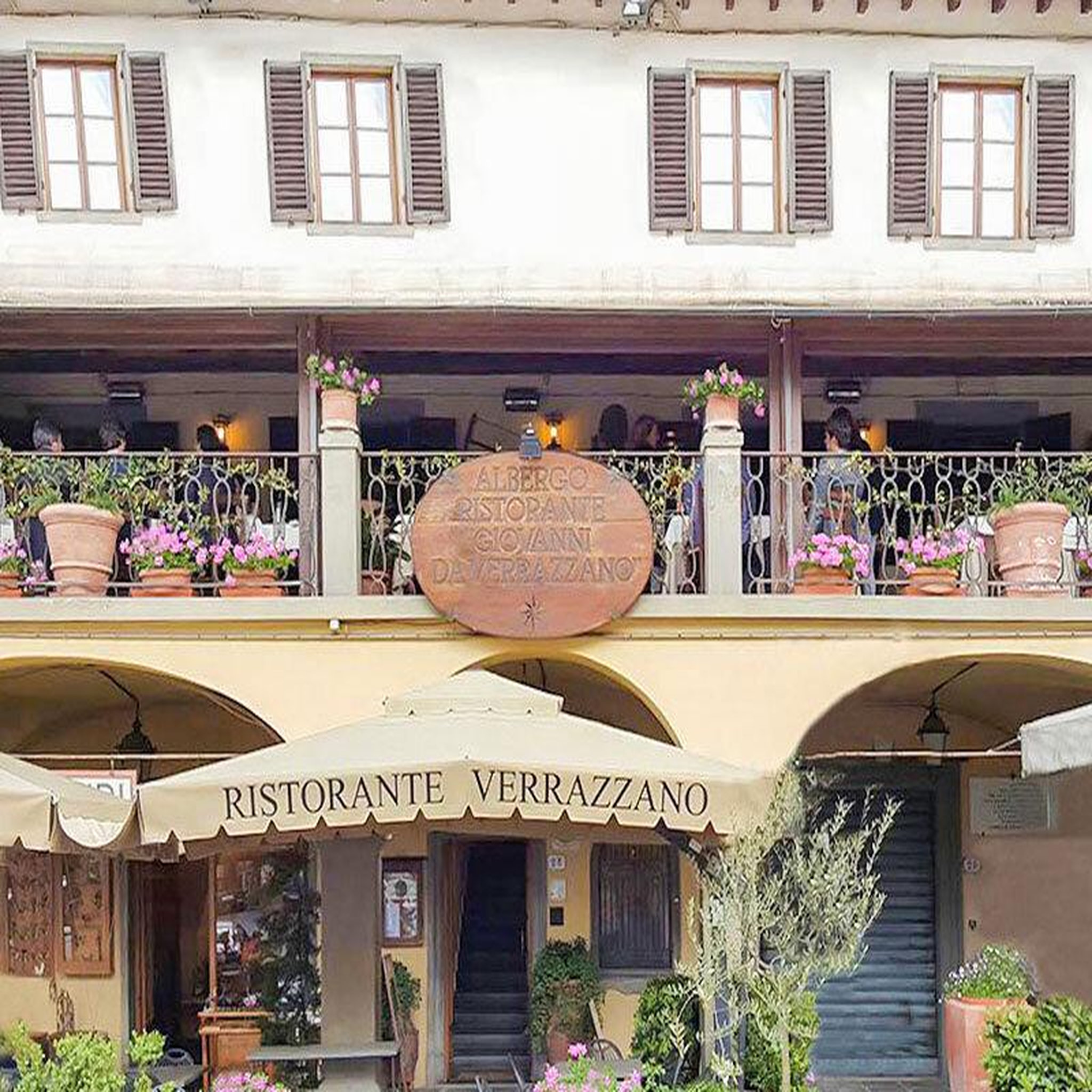 Voir la diapositive 3 : Smartbox 2 jours en italie dans le chianti avec dîner toscan typique 3 plats - coffret cadeau séjour