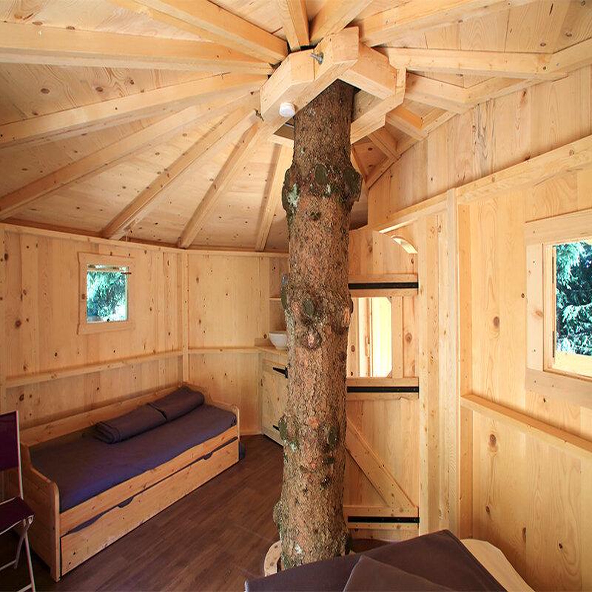 Voir la diapositive 2 : Smartbox 2 jours insolites dans une cabane en famille près du mont blanc - coffret cadeau séjour