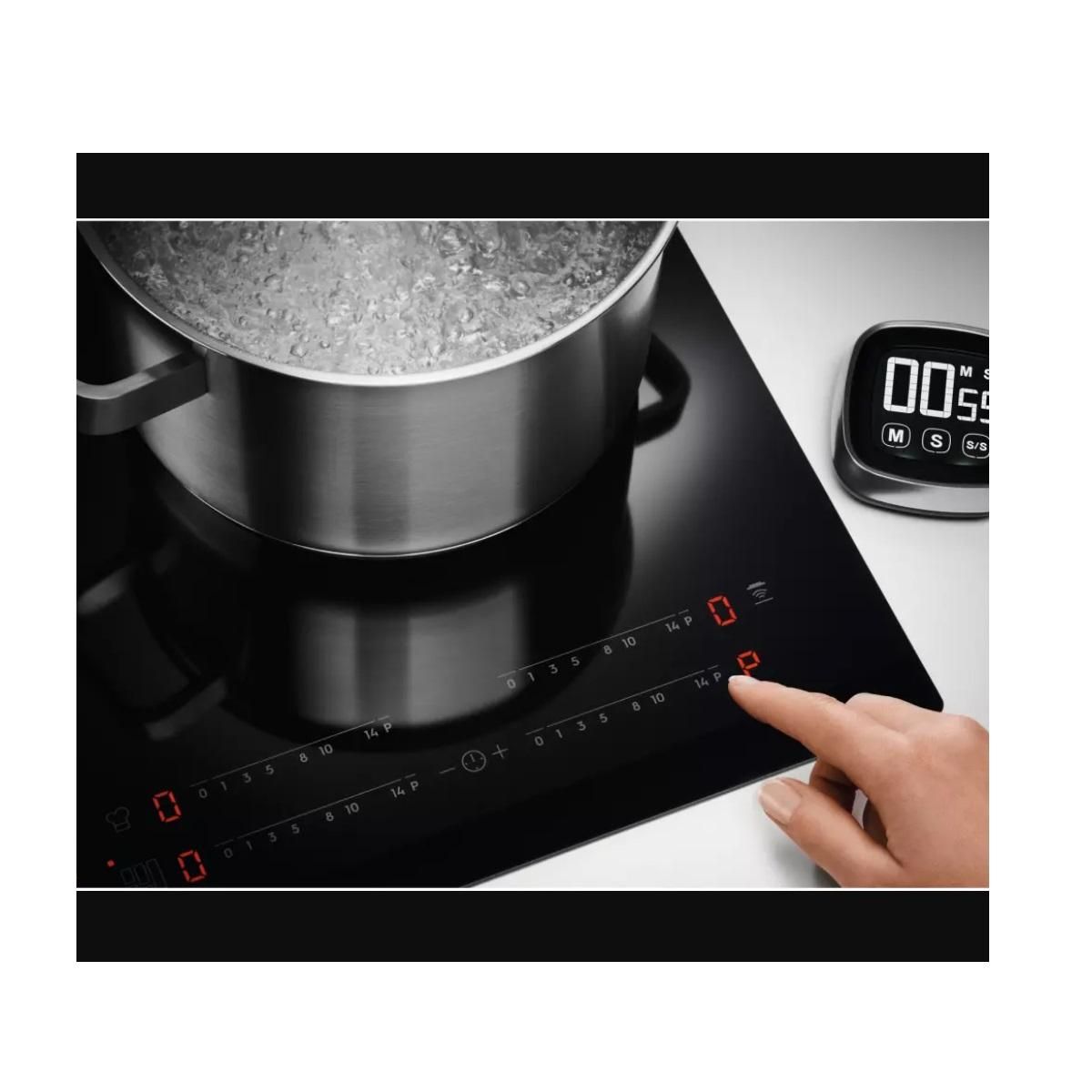 ELECTROLUX Table de cuisson induction 60cm 3 feux 7350w noir - DIV63340BK