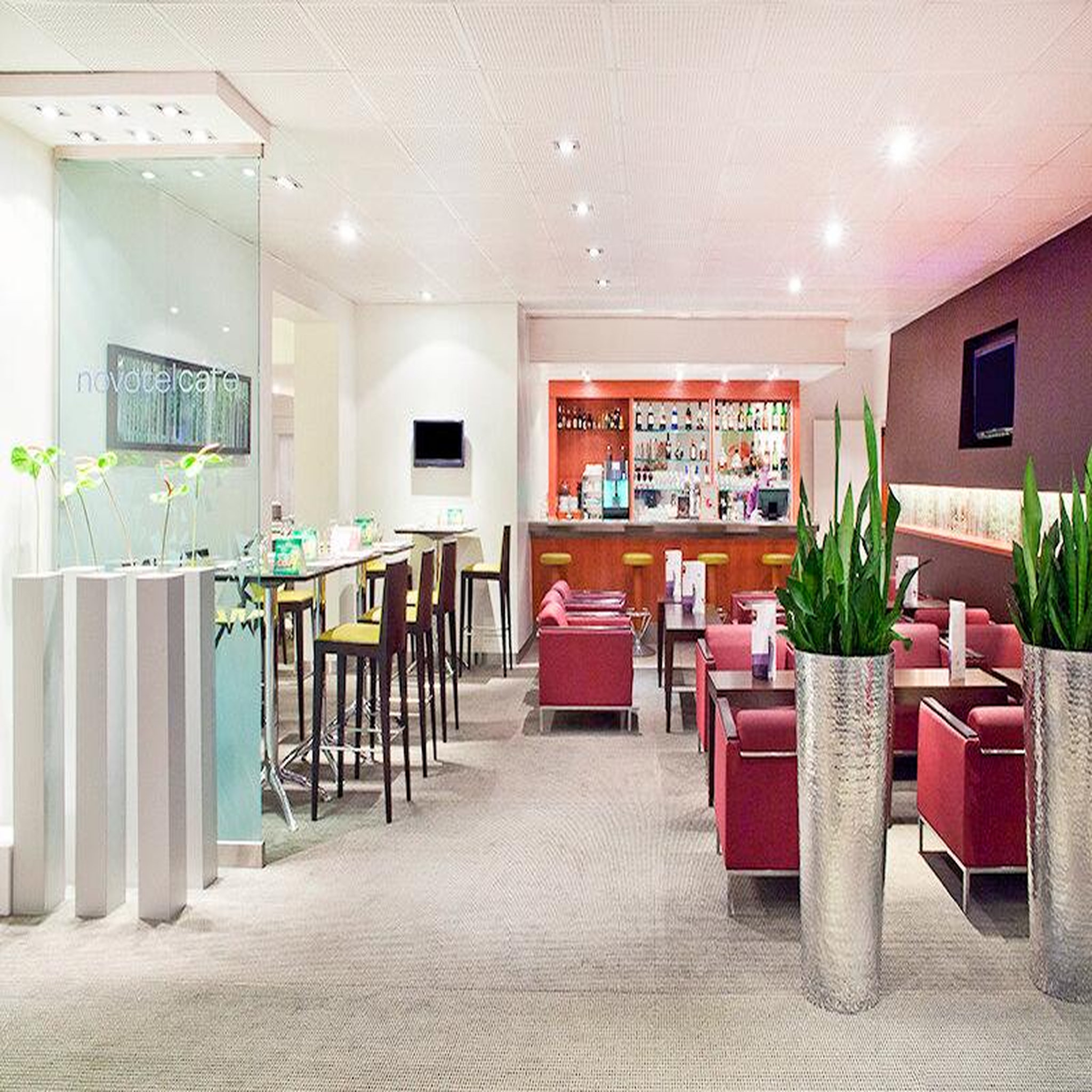 Voir la diapositive 4 : Smartbox Échappée alsacienne de 2 jours près de mulhouse en hôtel 4* avec dîner - coffret cadeau séjour
