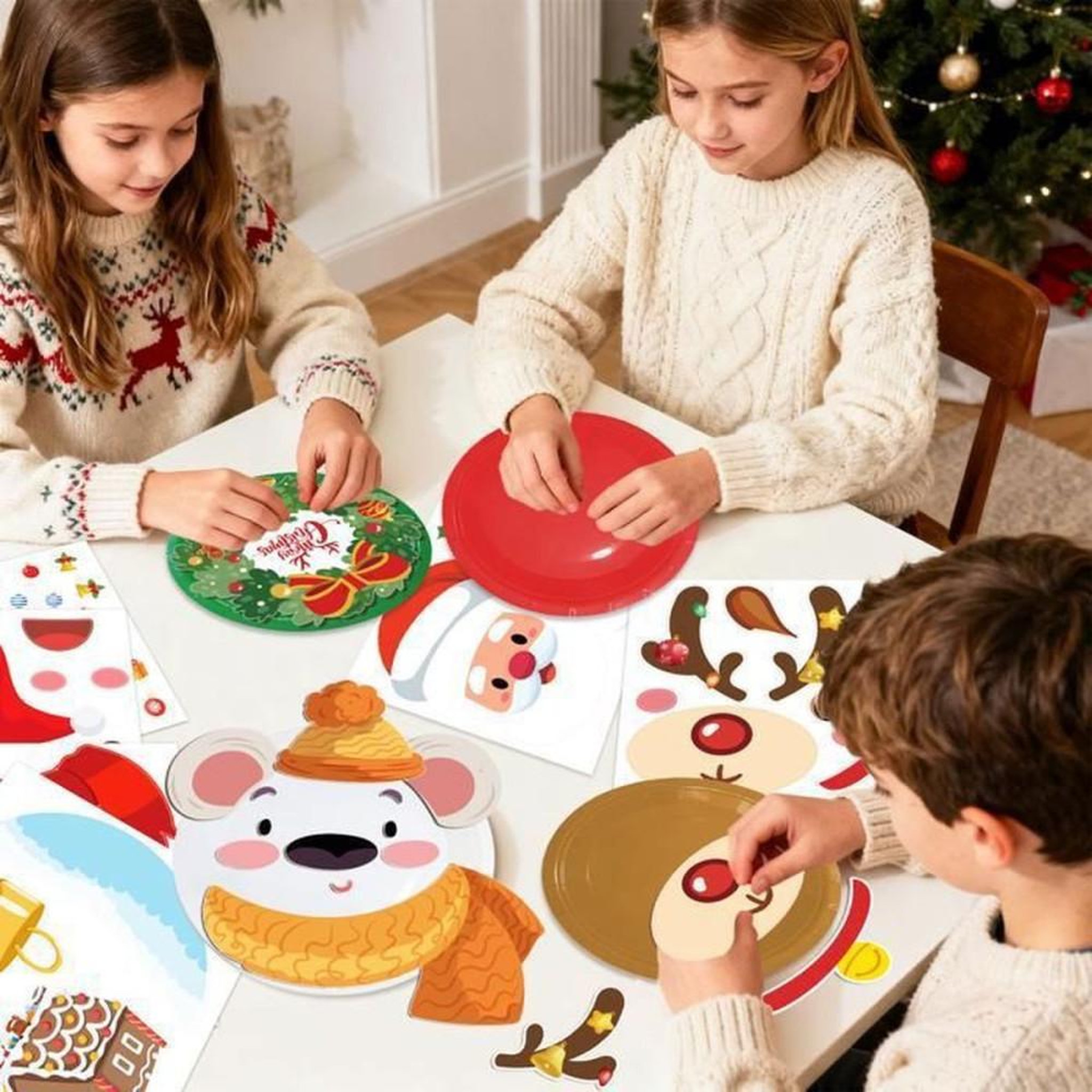 Voir la diapositive 6 : Kit stickers décoration table de Noël pour assiettes, 51 pièces, motifs personnages et sapin, rubans adhésifs double face inclus