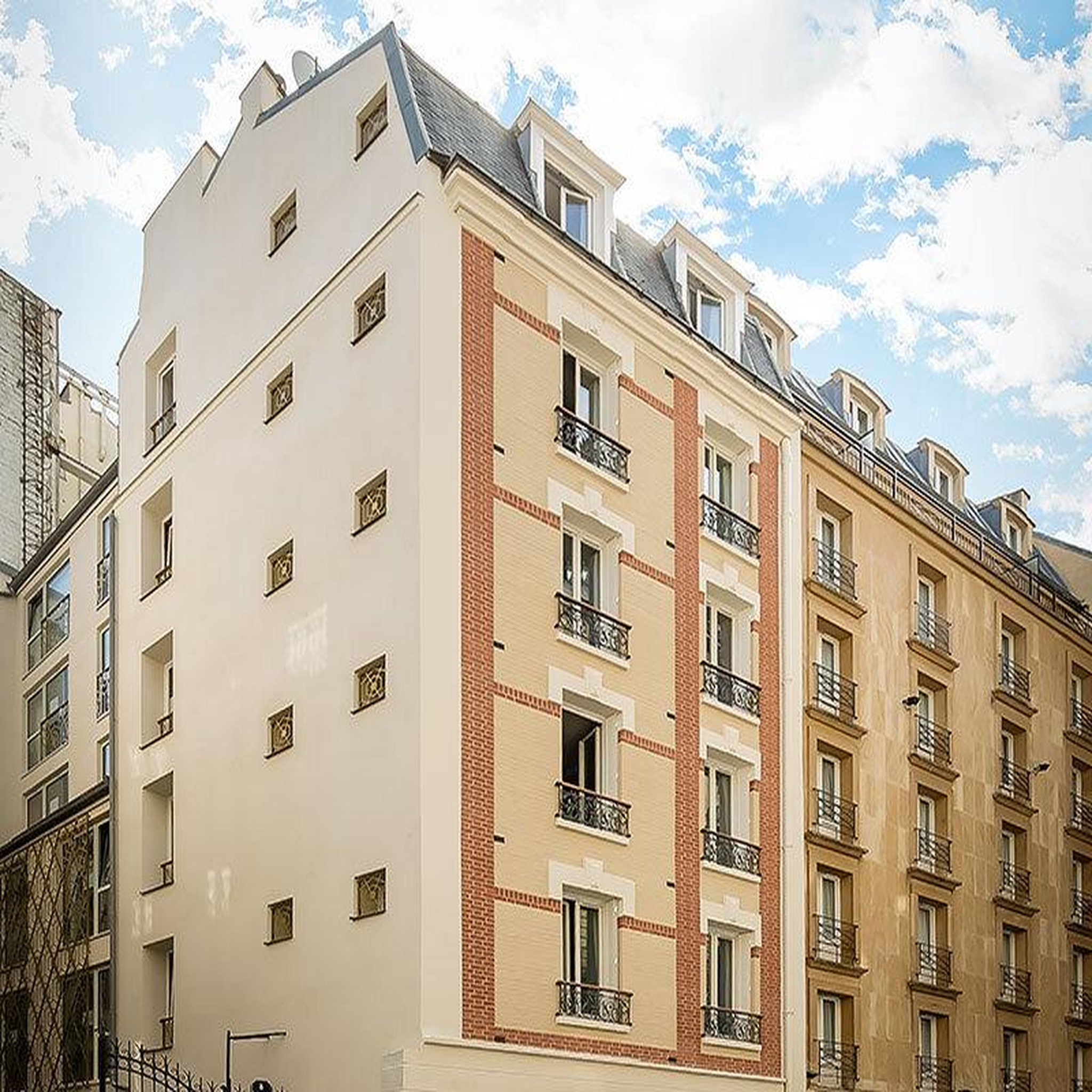 Voir la diapositive 4 : Smartbox Séjour découverte : 2 jours en hôtel au cœur de paris - coffret cadeau séjour