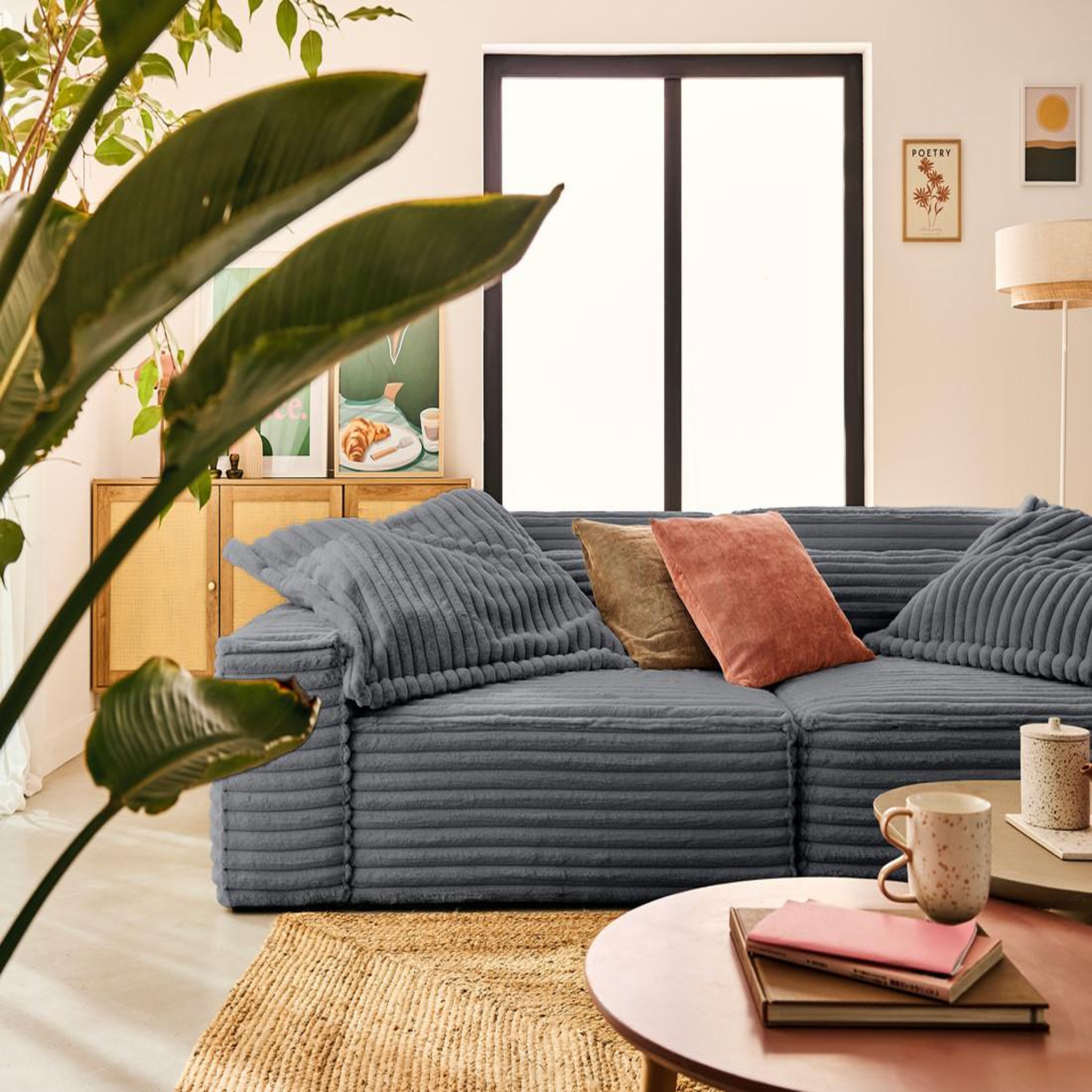 Voir la diapositive 5 : LISA DESIGN Richie - canapé droit 3 places avec double méridienne - assise profonde - en fausse fourrure côtelée