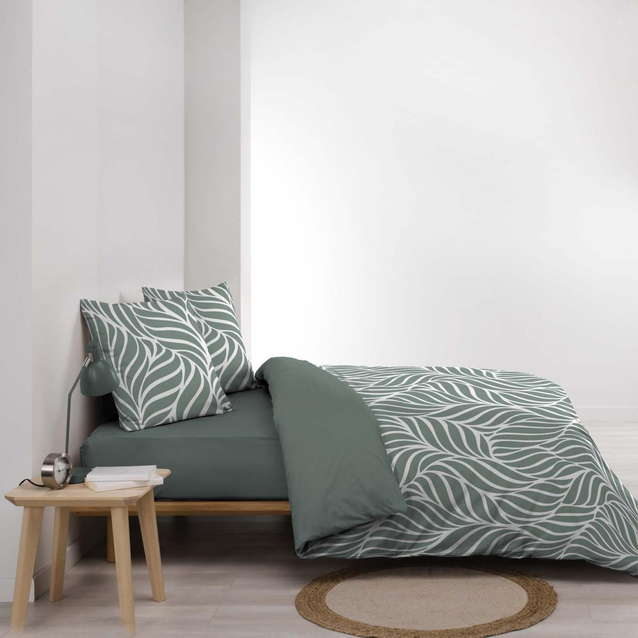 Voir la diapositive 3 : Douceur d'Intérieur Parure de lit 3 pièces  morgane  260x240cm vert sauge
