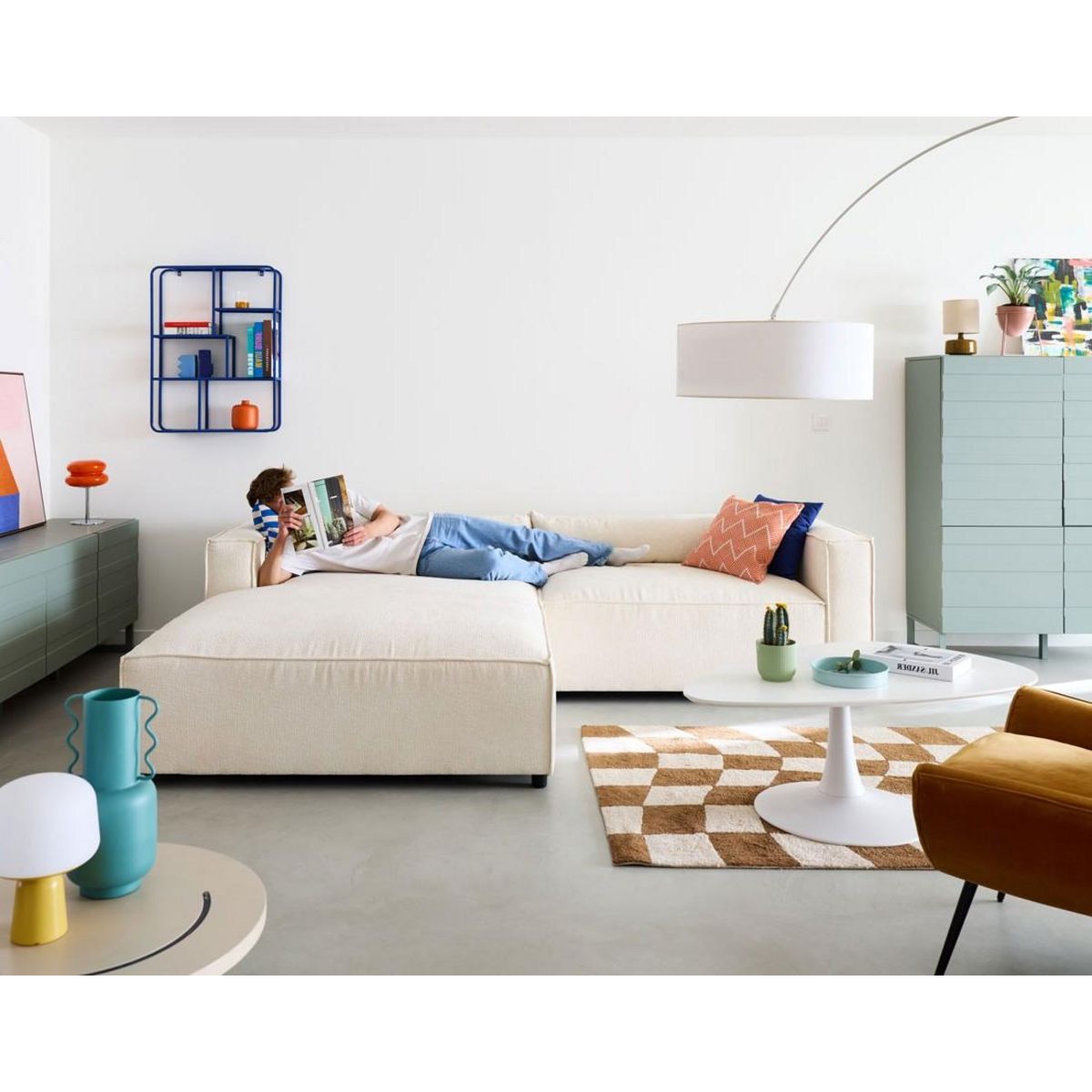 LISA DESIGN Ela - canapé d'angle gauche 4 places - en tissu velours relief