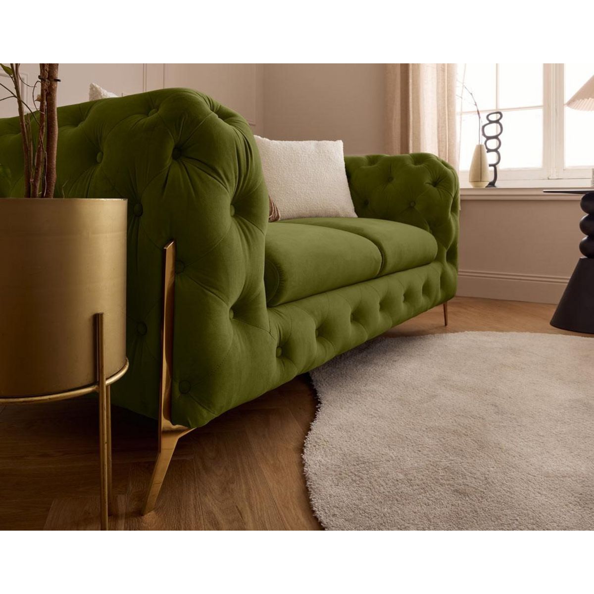 LISA DESIGN Camden - canapé 2 places chesterfield en velours - pieds en métal doré