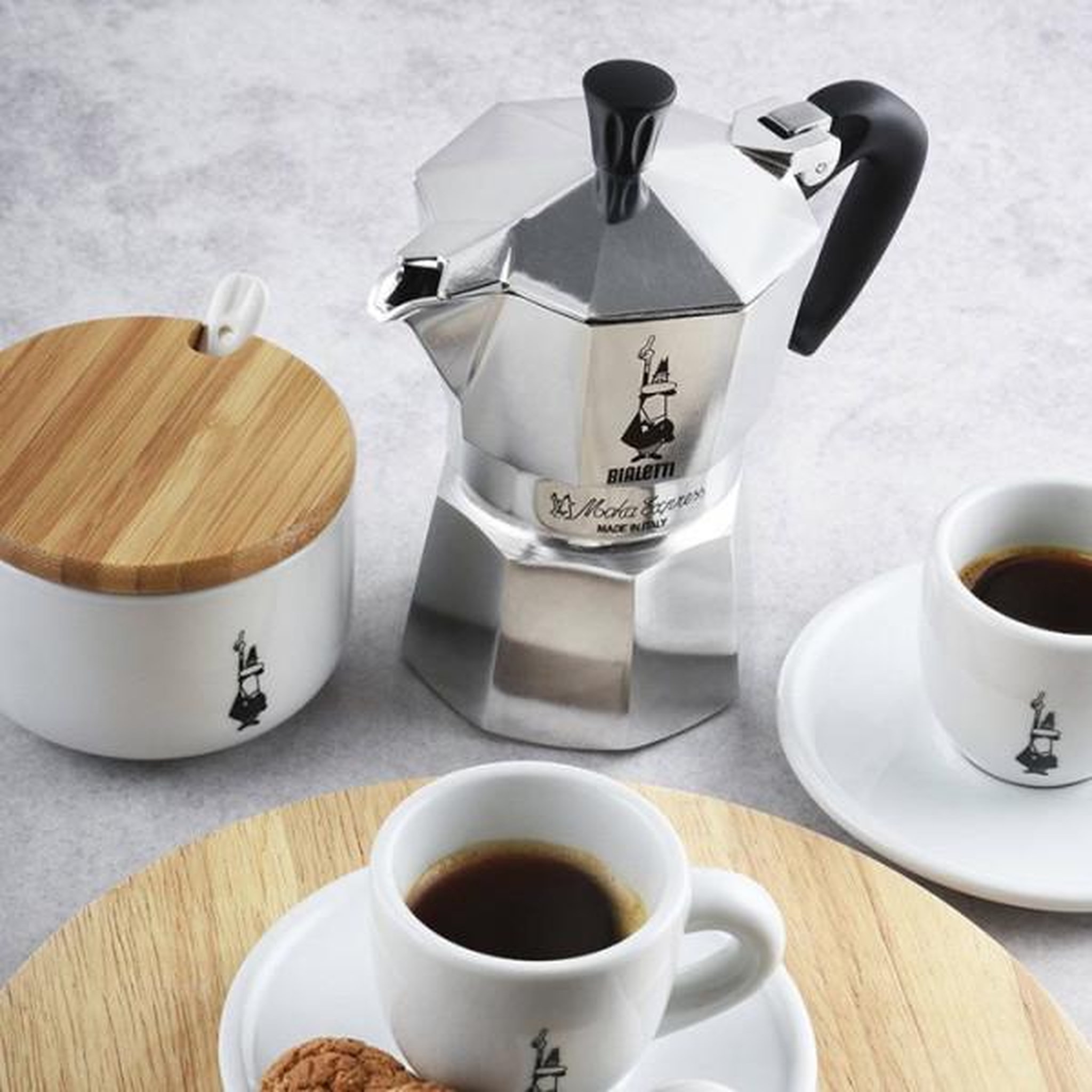 Voir la diapositive 2 : BIALETTI Cafetiere italienne - BIALETTI - Moka Express - Tous feux sauf induction - 2 tasses - 90 ml - Inox