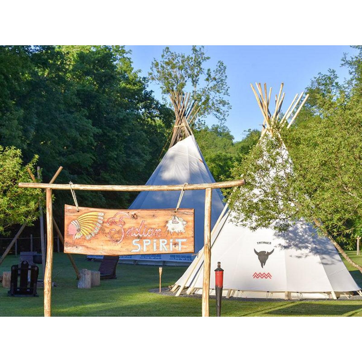 Smartbox 4 jours insolites en tipi près de Limoges - Coffret Cadeau Séjour