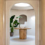 Voir la diapositive 4 : Paris Prix Table à Manger en Bois  Curve  122cm Naturel