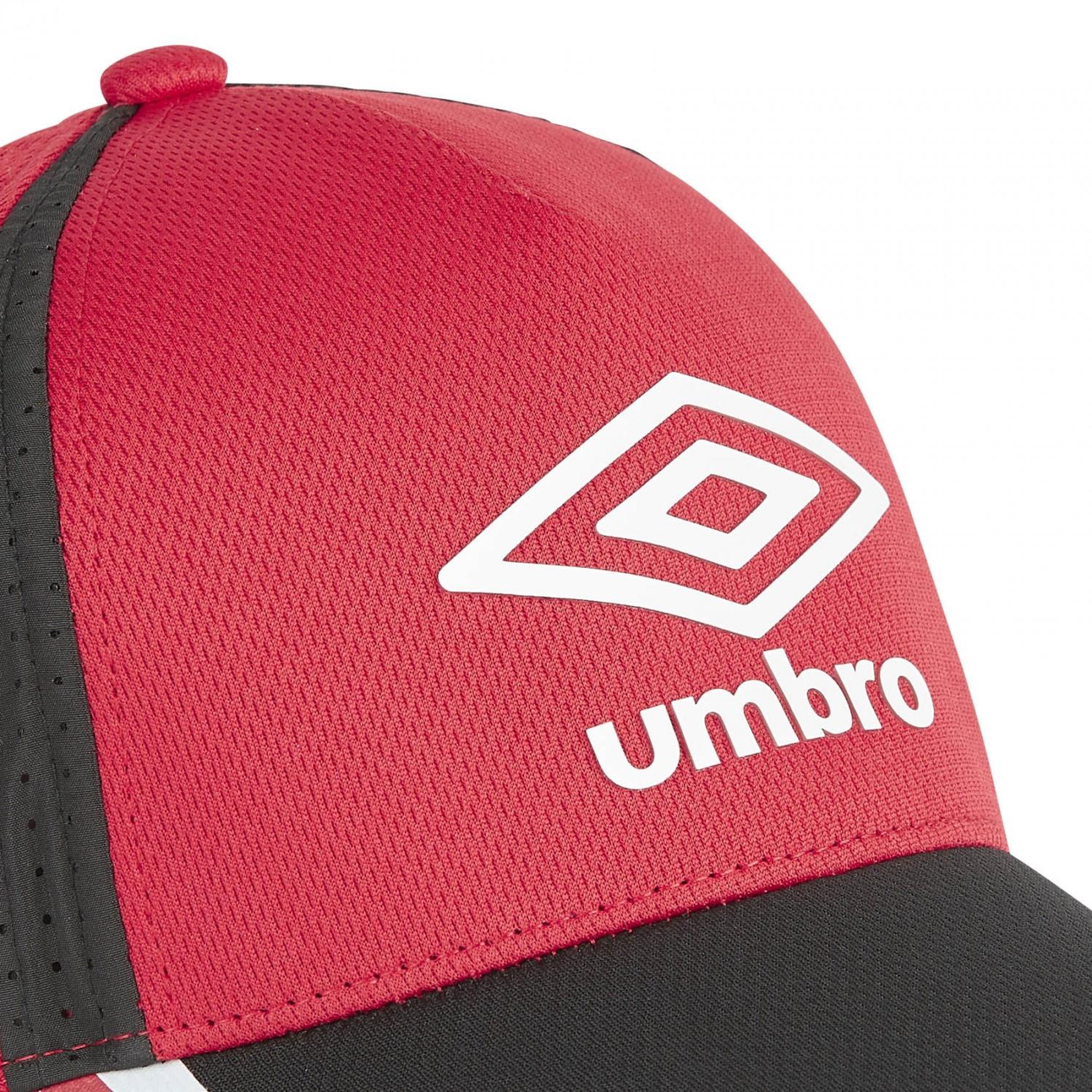 Voir la diapositive 3 : UMBRO Casquette baseball mai