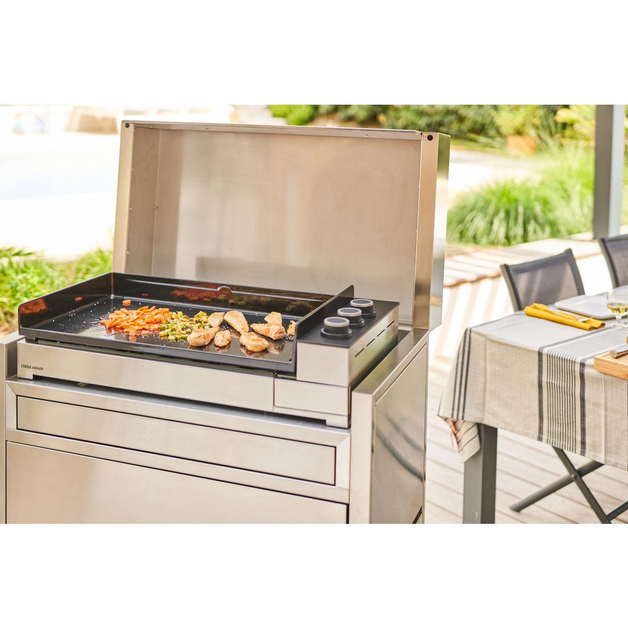 Voir la diapositive 2 : FORGE ADOUR Couvercle plancha CPIPC 75 pour chariot Premium 75