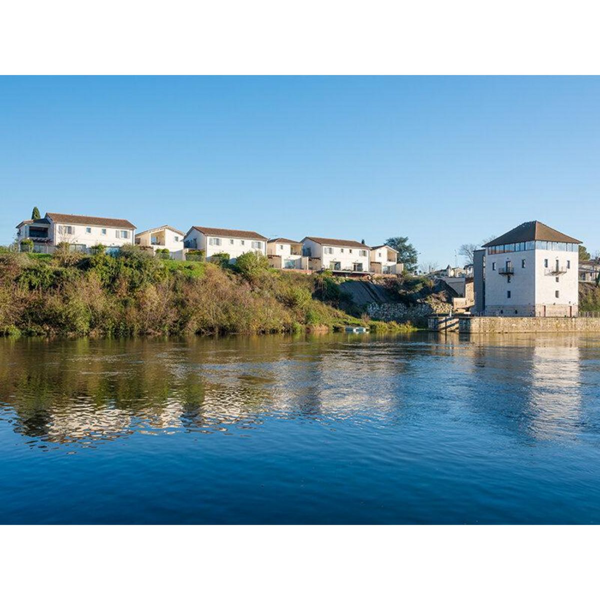 Smartbox 2 jours en hôtel Mercure 4* avec espace détente, dîner et bouteille de vin près de Montauban - Coffret Cadeau Séjour