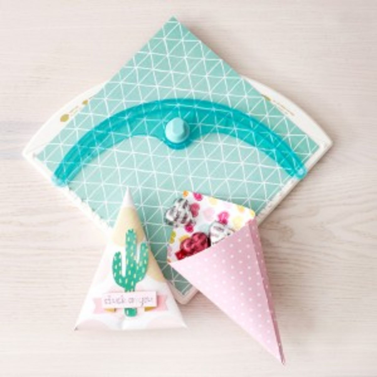 We R Memory Keepers DIY PARTY BOARD PLATEAU POUR DÉCOR DE FÊTE pas