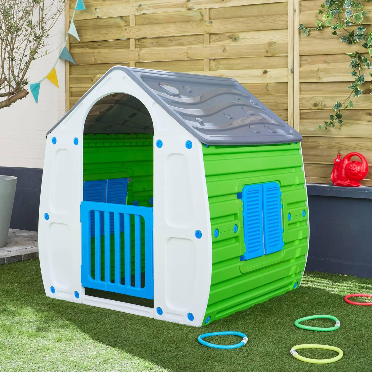 SWEEEK Cabane colorée en plastique pour enfant - LOU- L102 X l90 X H109 cm