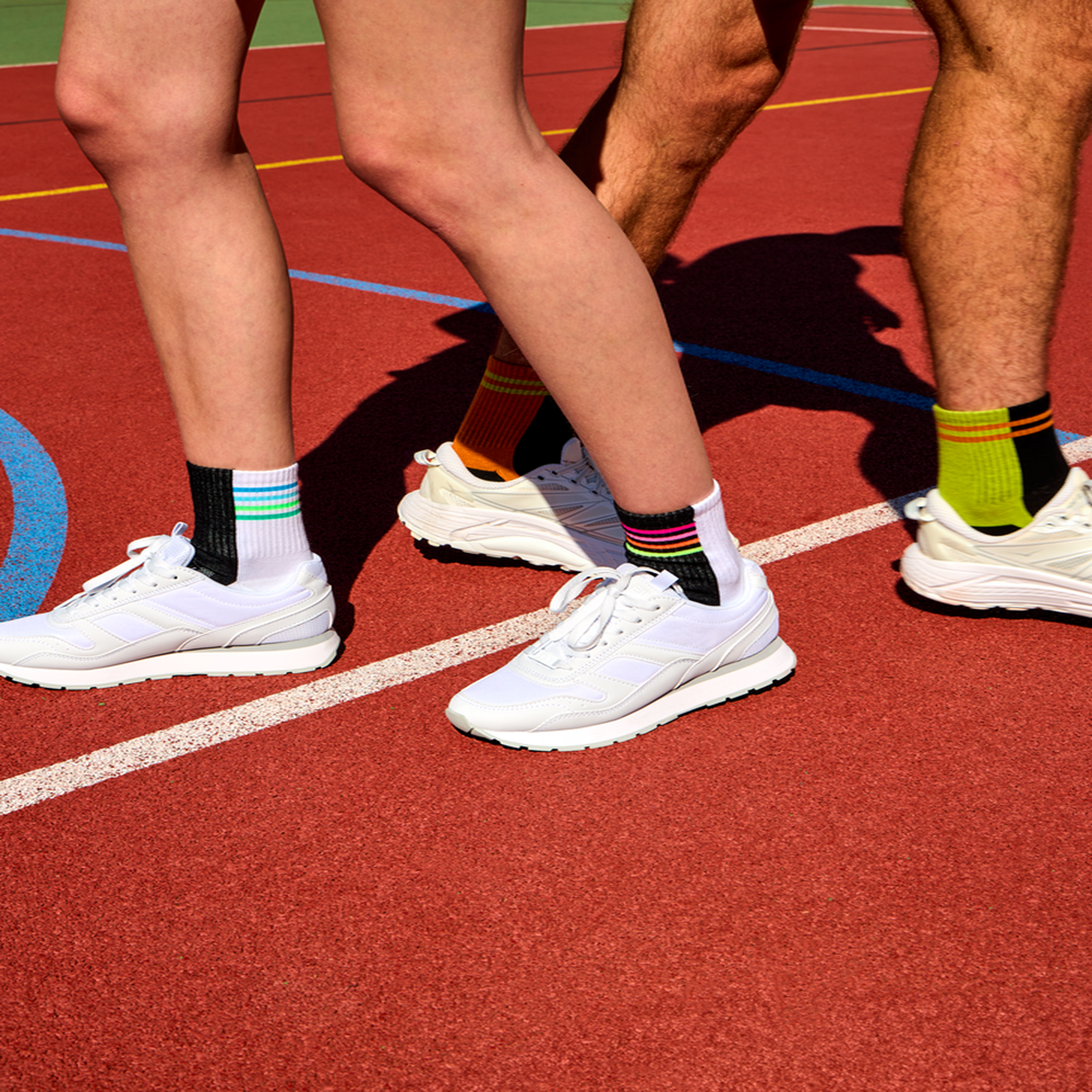 Voir la diapositive 5 : DEDOLES Chaussettes sport coolmax® courtes marche arc-en-ciel