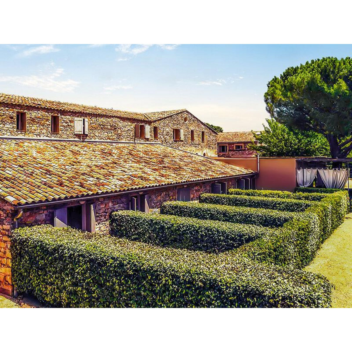 Smartbox Escapade en famille en hôtel Mercure 4* aux portes d'Aix-en-Provence - Coffret Cadeau Séjour