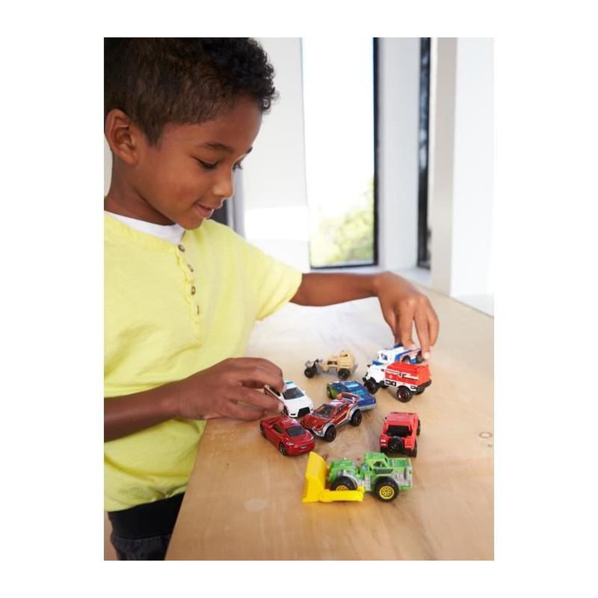 Voir la diapositive 3 : MATTEL Coffret de petites voitures Mattel Matchbox 9 véhicules miniatures