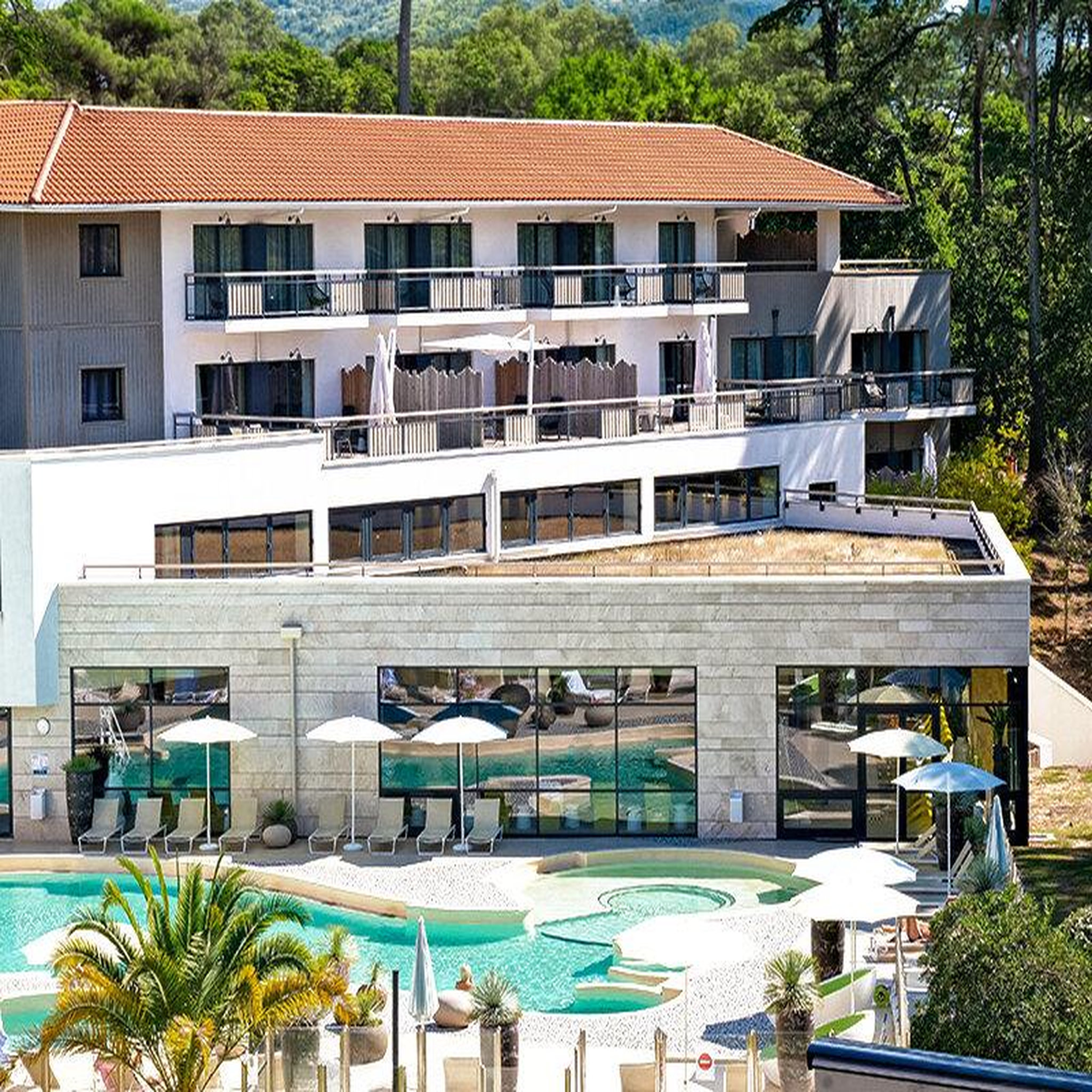 Voir la diapositive 3 : Smartbox Thalazur arcachon 4 étoiles : 1 nuit avec accès spa marin et soin - coffret cadeau séjour