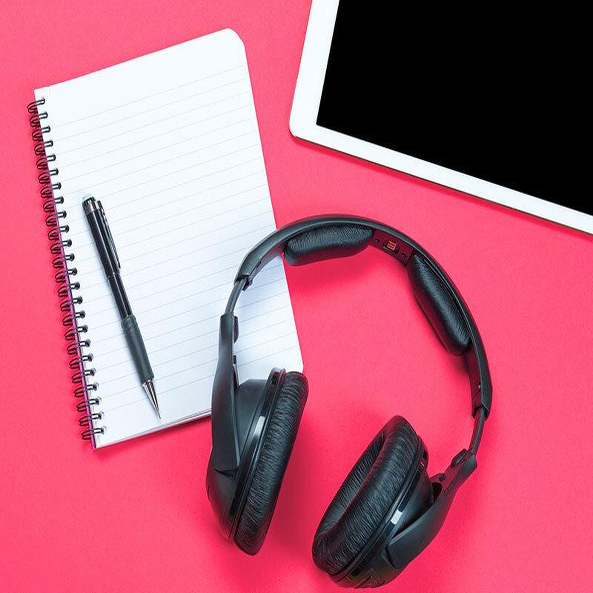 Voir la diapositive 3 : Smartbox Rap et slam associatif : atelier d'écriture d'expression et enregistrement d'un morceau - coffret cadeau sport & aventure
