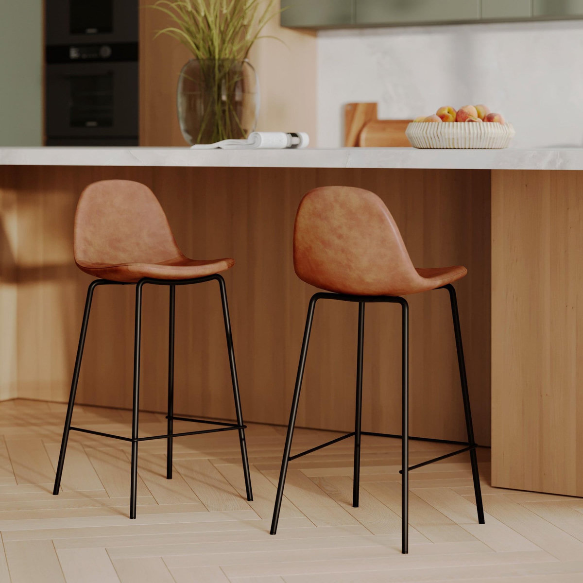 Rendez vous déco Lot de 2 chaises pour îlot central 65 cm en cuir synthétique marron - Henrik