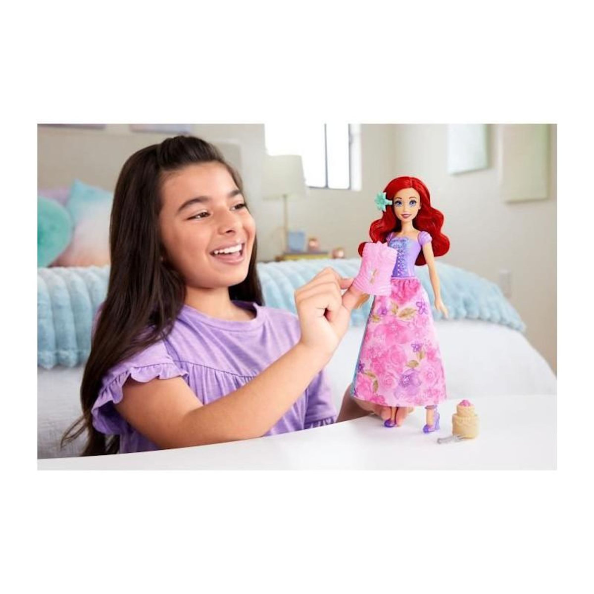 DISNEY PRINCESS Mattel-Princesses Disney Spin & Reveal-Poupée Ariel avec 11 surprises HTV88
