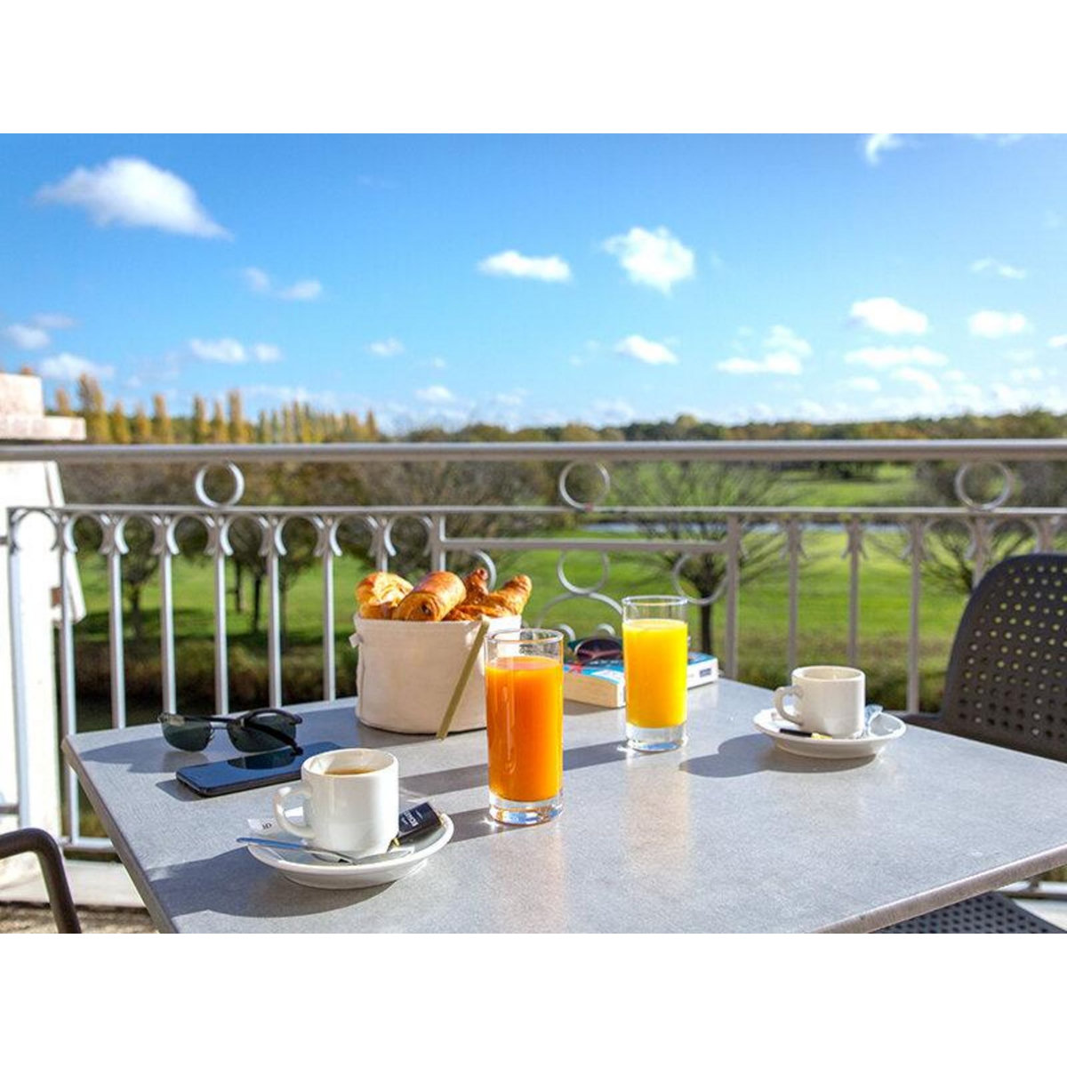 Smartbox Séjour golf et spa en hôtel 4* Mercure Chantilly Resort & Conventions - Coffret Cadeau Séjour