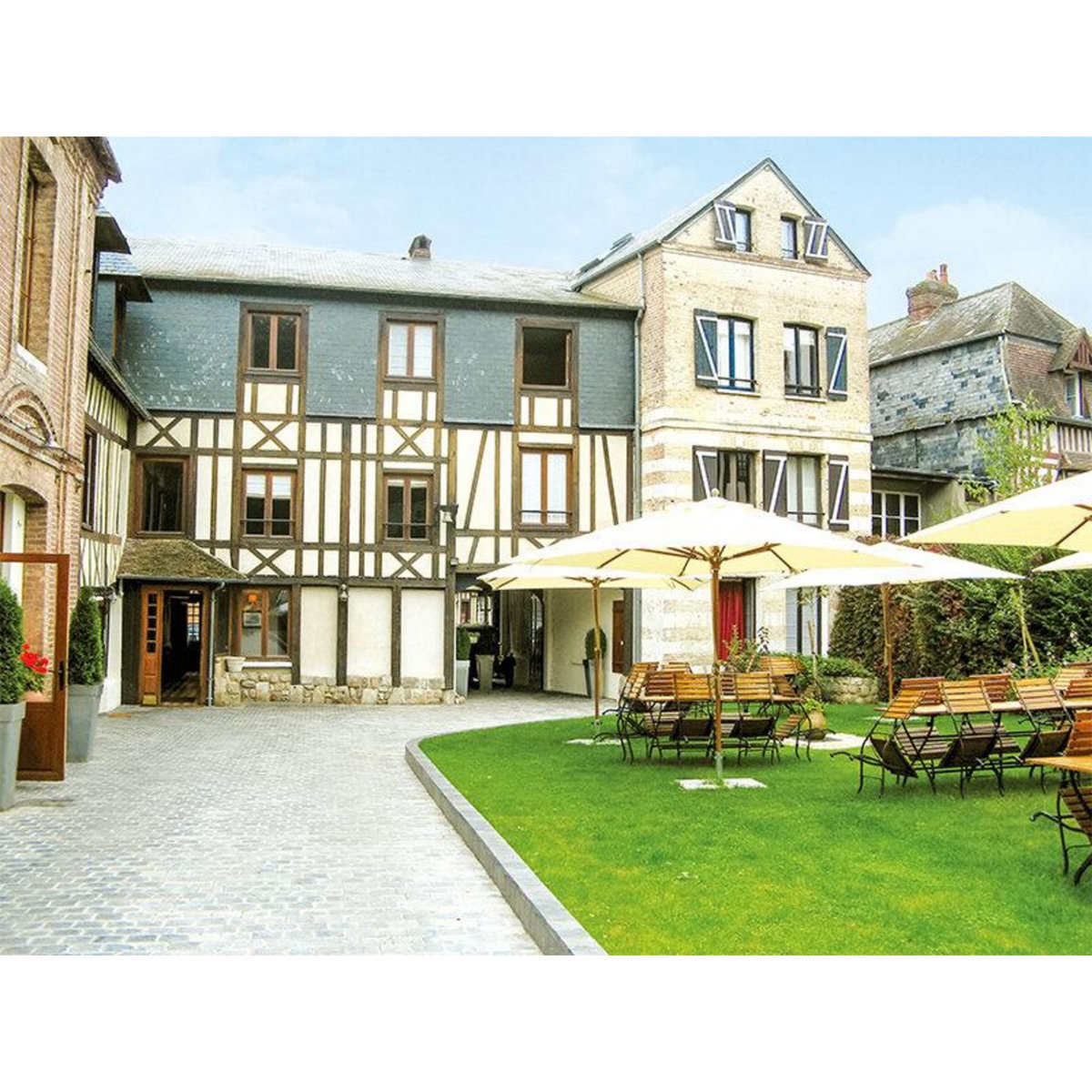 Smartbox Adresses primées : dîner 3 plats au restaurant La Licorne Royale près de Rouen - Coffret Cadeau Gastronomie