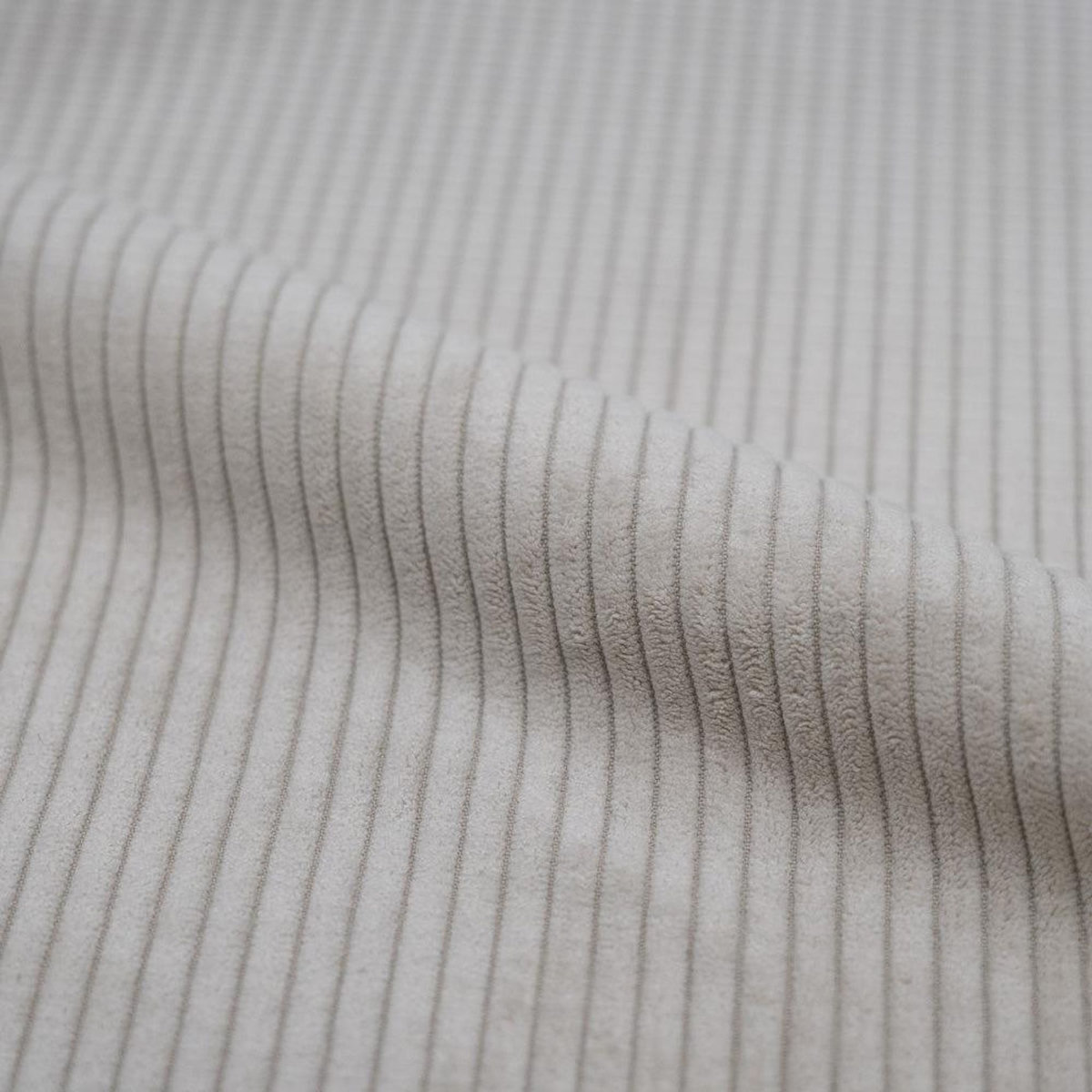 Rendez vous déco Pouf rond en velours côtelé beige-Lily