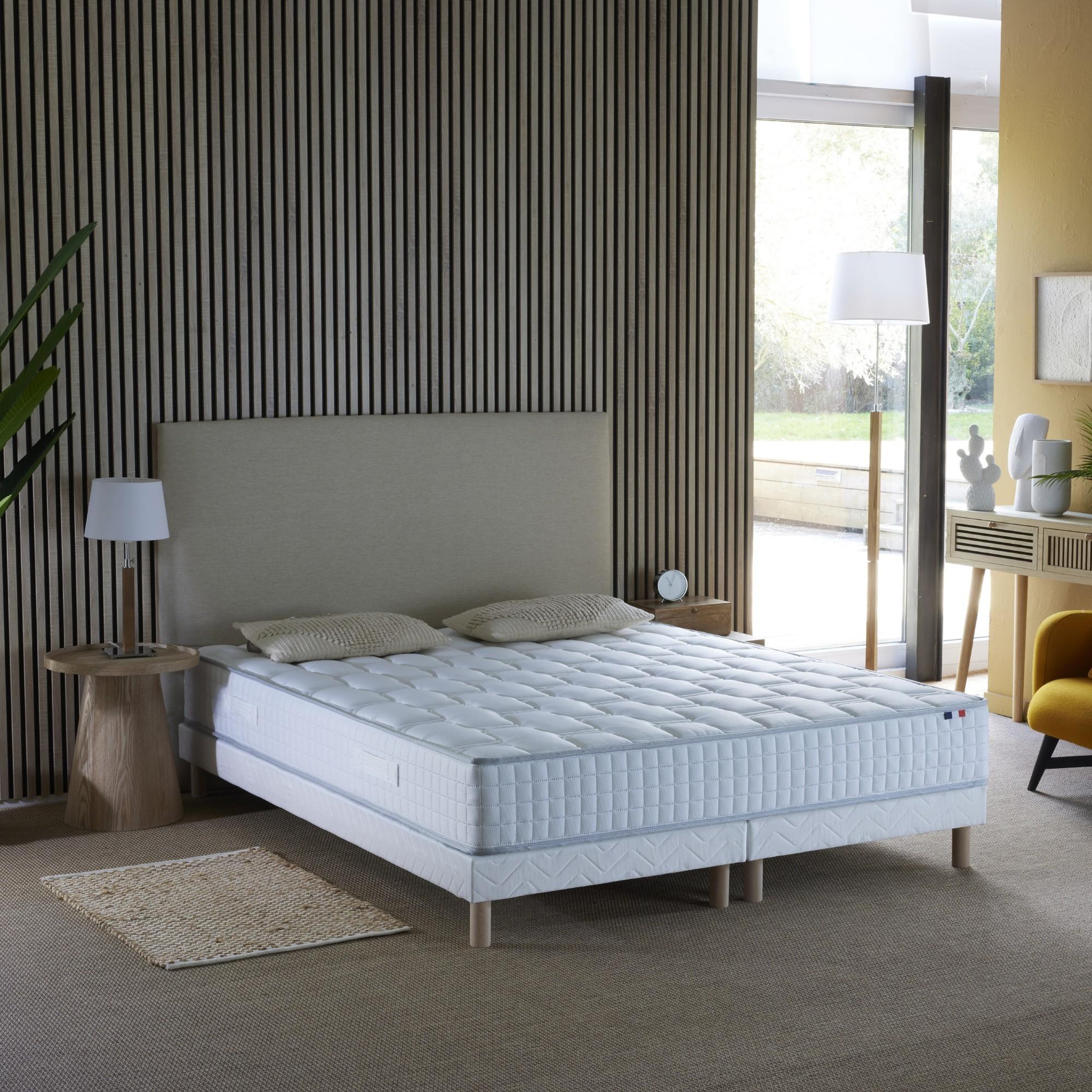 Voir la diapositive 2 : IDLITERIE Ensemble literie : matelas à ressorts ODYSSEE et mémoire de forme avec sommier - Qualité française
