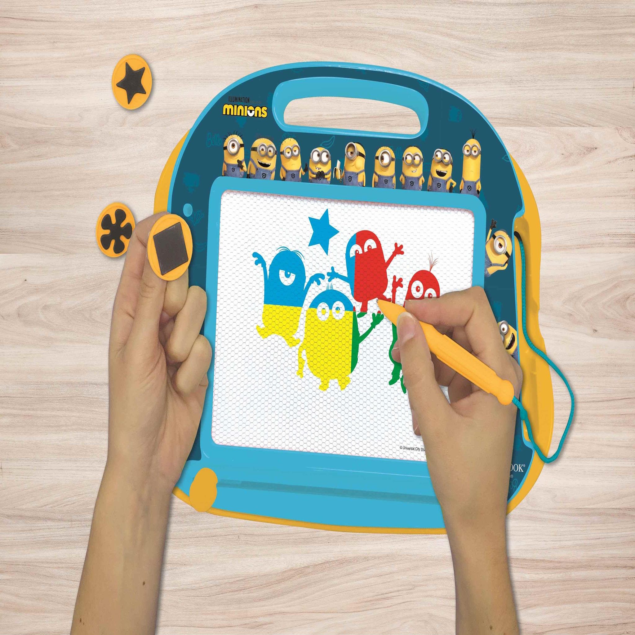 Voir la diapositive 6 : Lexibook Ardoise Magique Minions