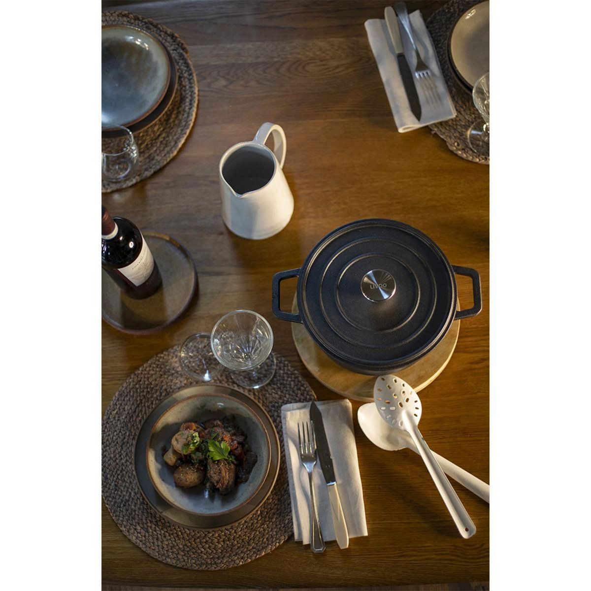 LIVOO Cocotte ronde 24cm 4l noir - mep139