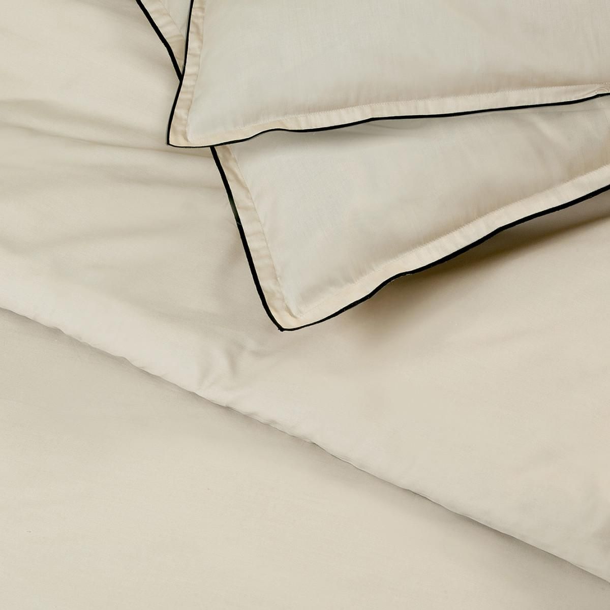 FUTURE HOME Parure de lit 2 personnes en satin de coton unie